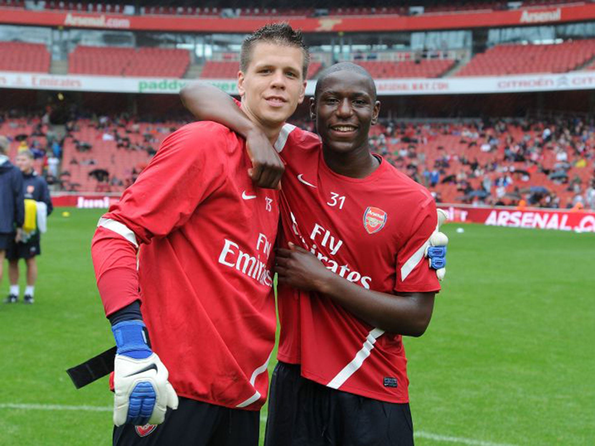 Afobe with Wojciech Szczesny at Arsenal in 2011