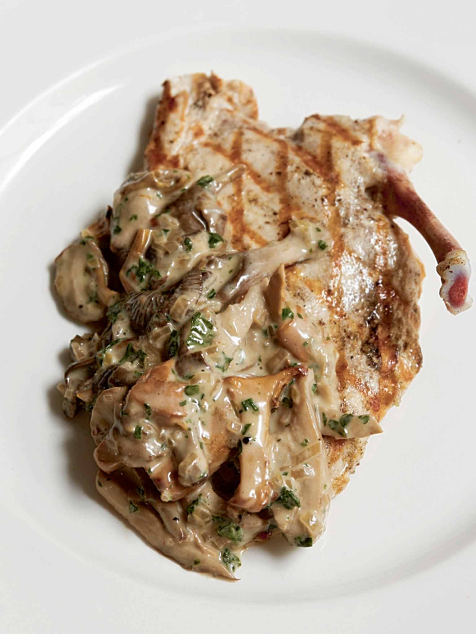 Chicken escalope with creamed wild mushrooms