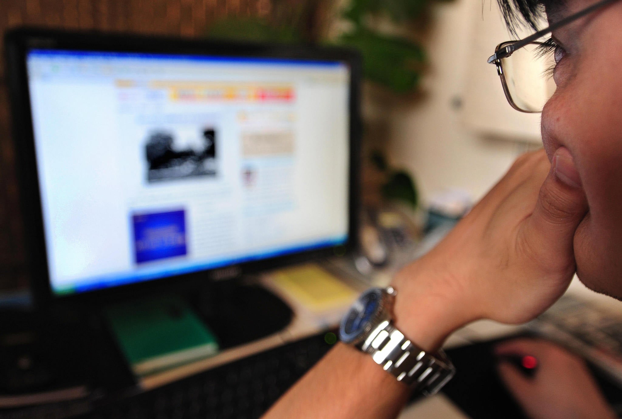 Thousands of people were unable to get on the internet