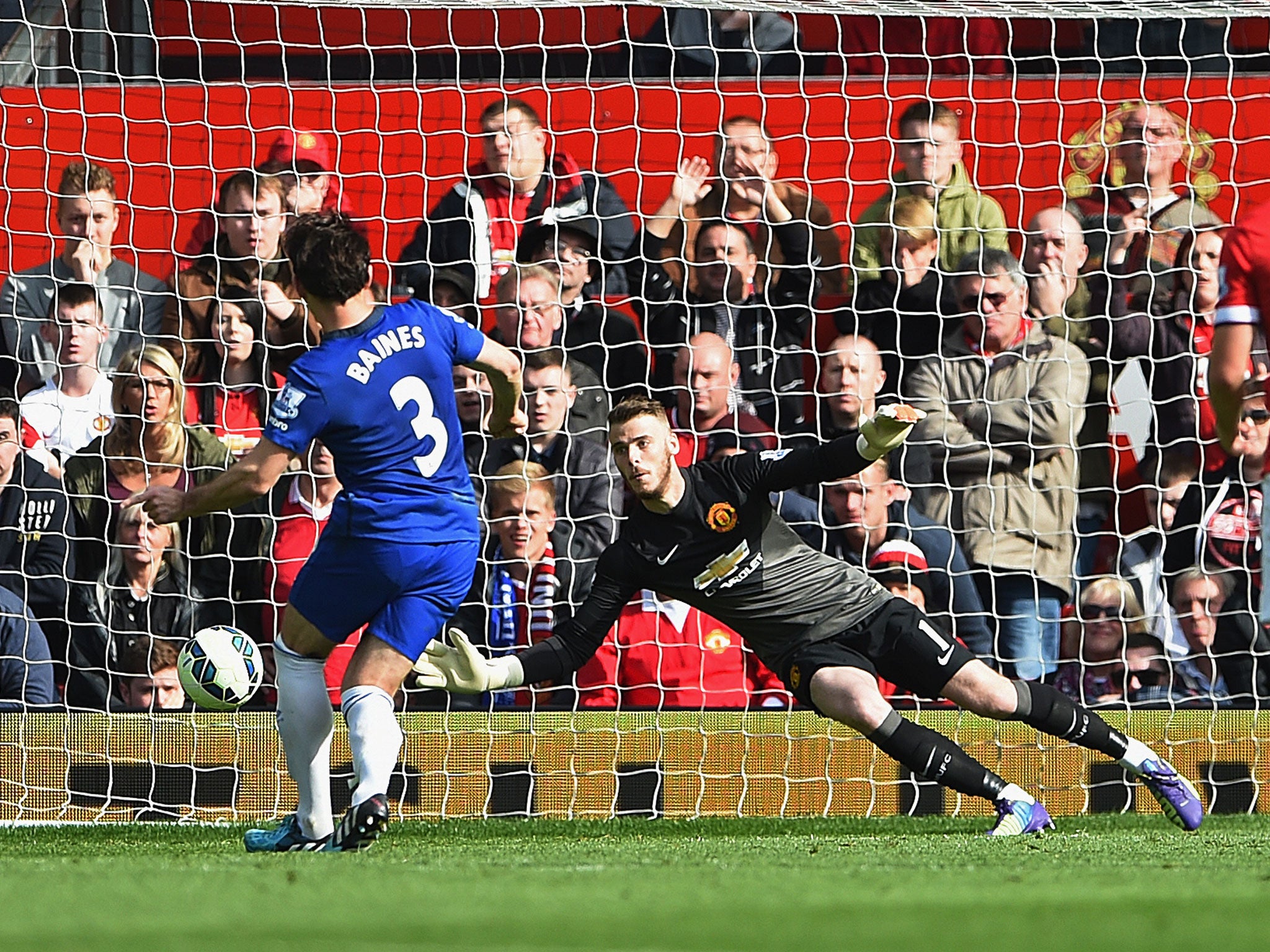 Leighton Baines misses a penalty