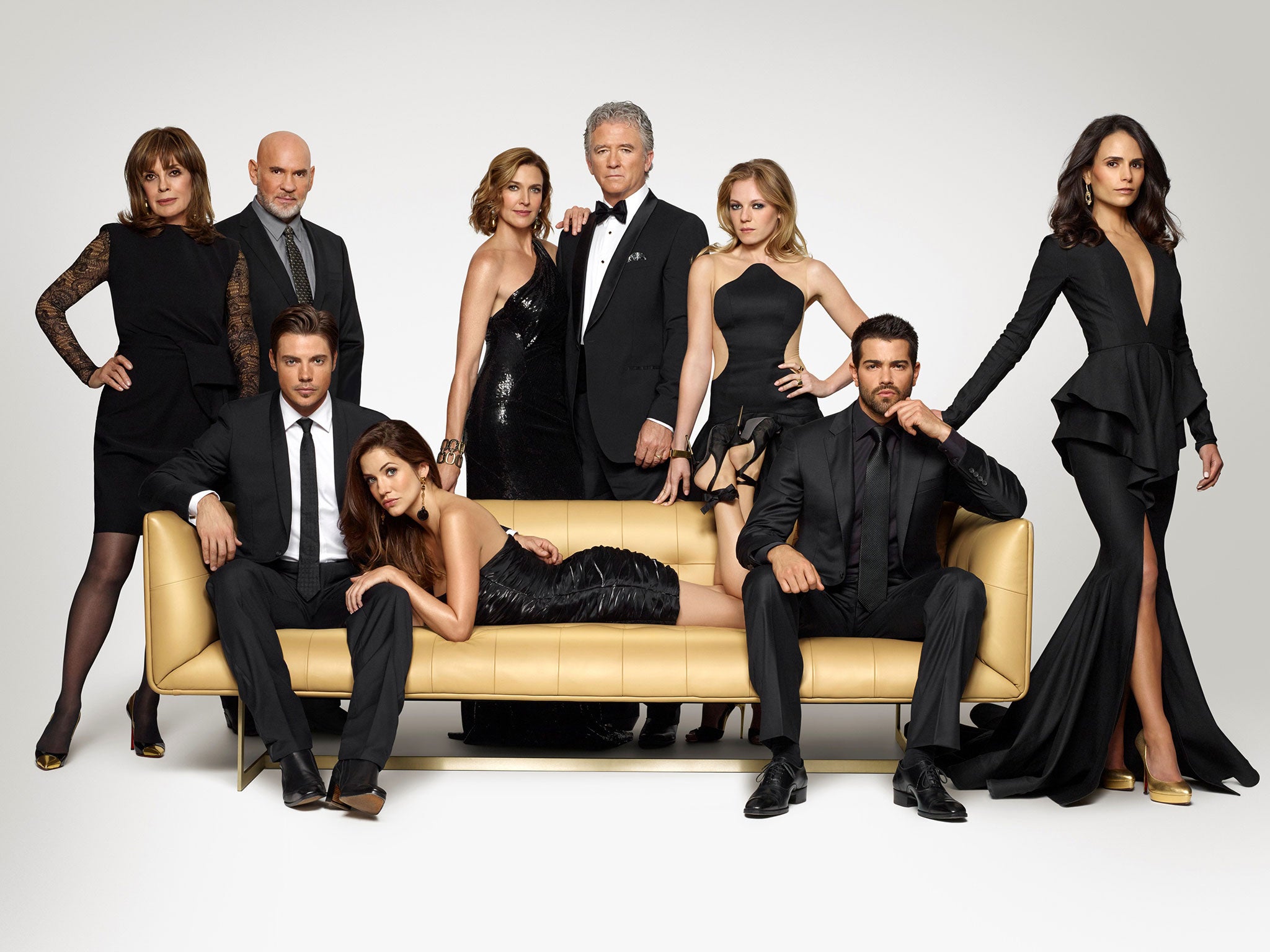 Linda Gray, Mitch Pileggi, Brenda Strong, Patrick Duffy, Emma Bell, Josh Henderson, Julie Gonzalo, Jesse Metcalfe, Jordana Brewster formed the cast of Dallas