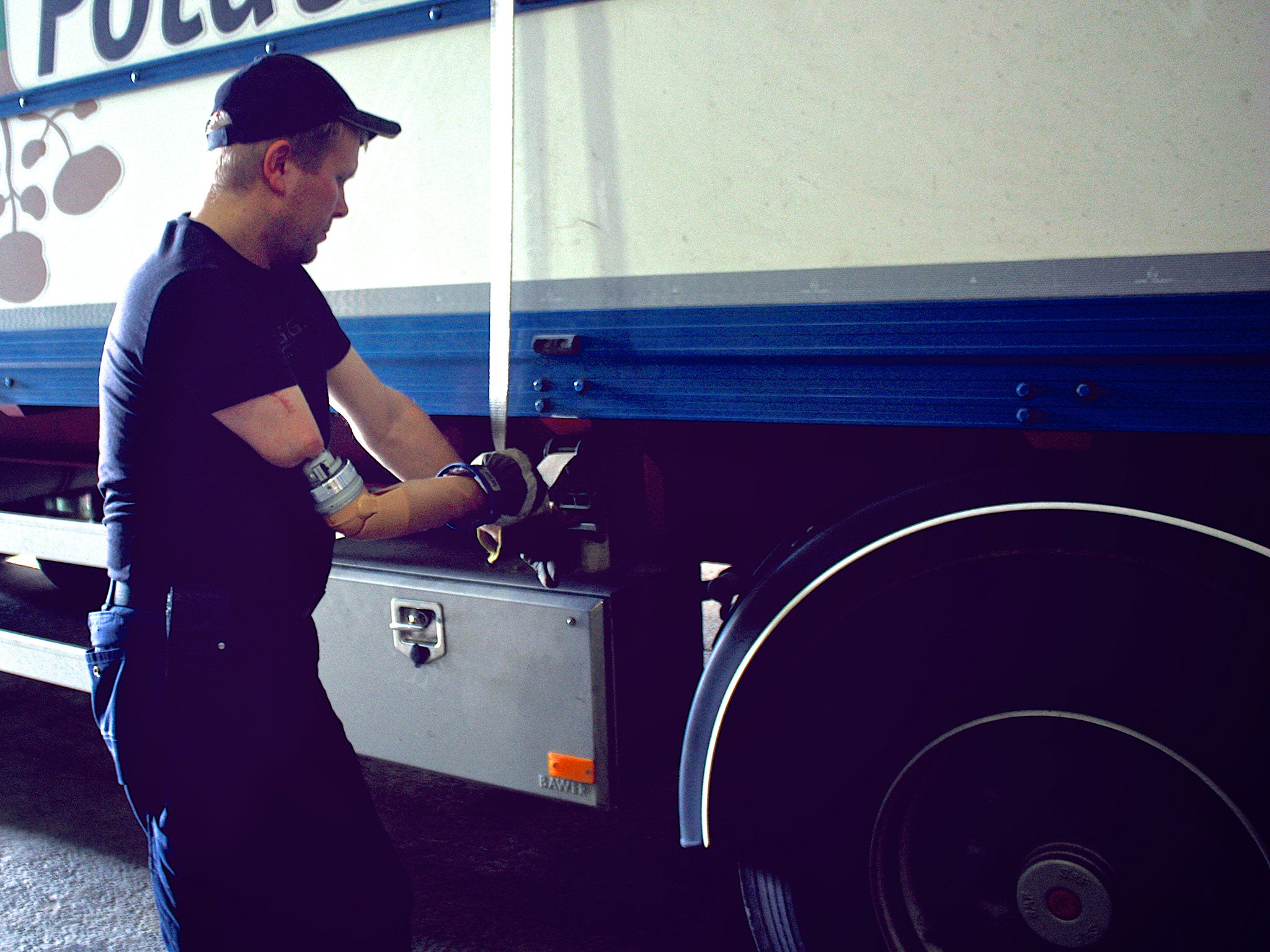 The newly designed arm meant Magnus was able to continue working as a truck driver