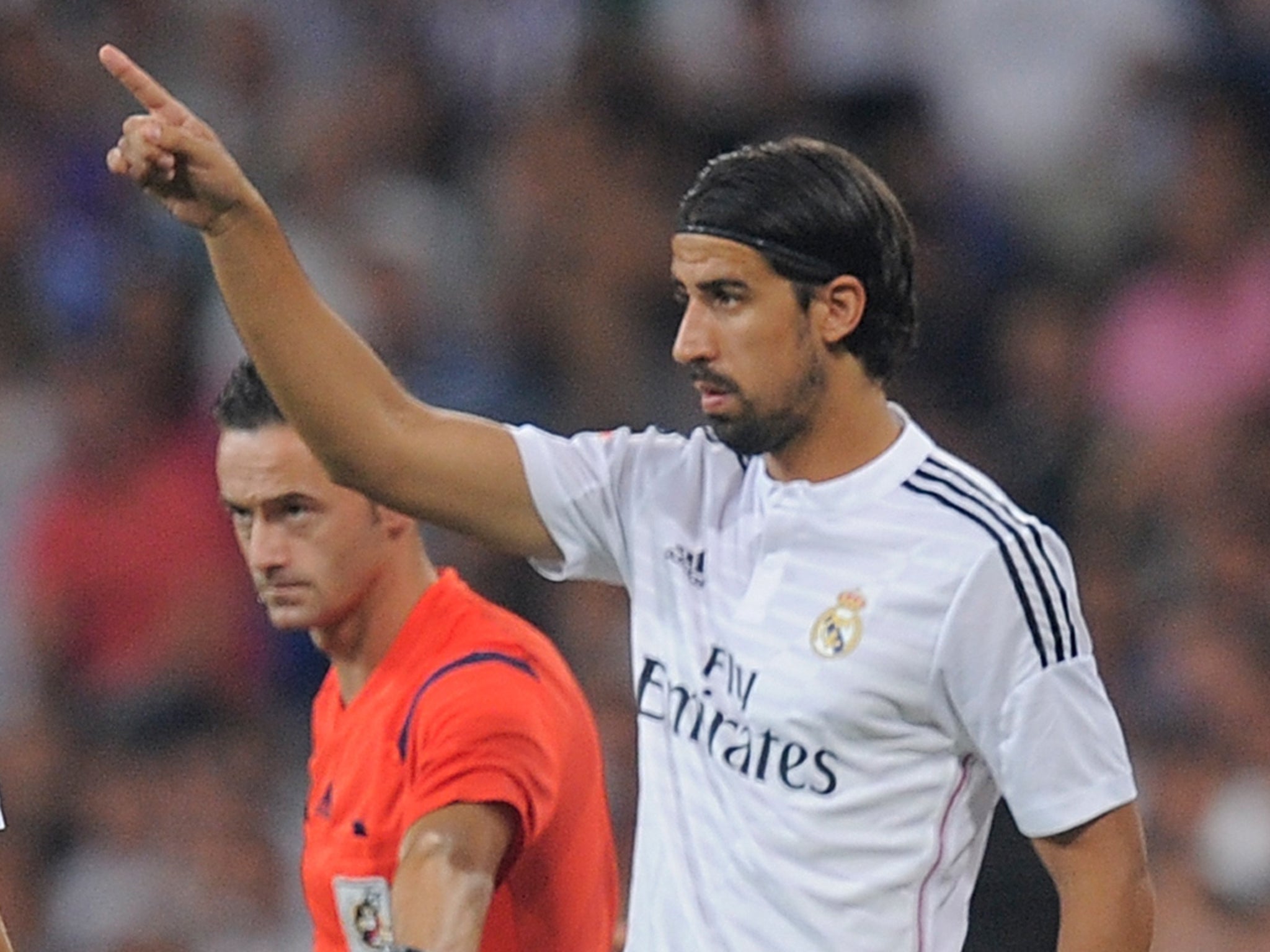 Sami Khedira makes a point