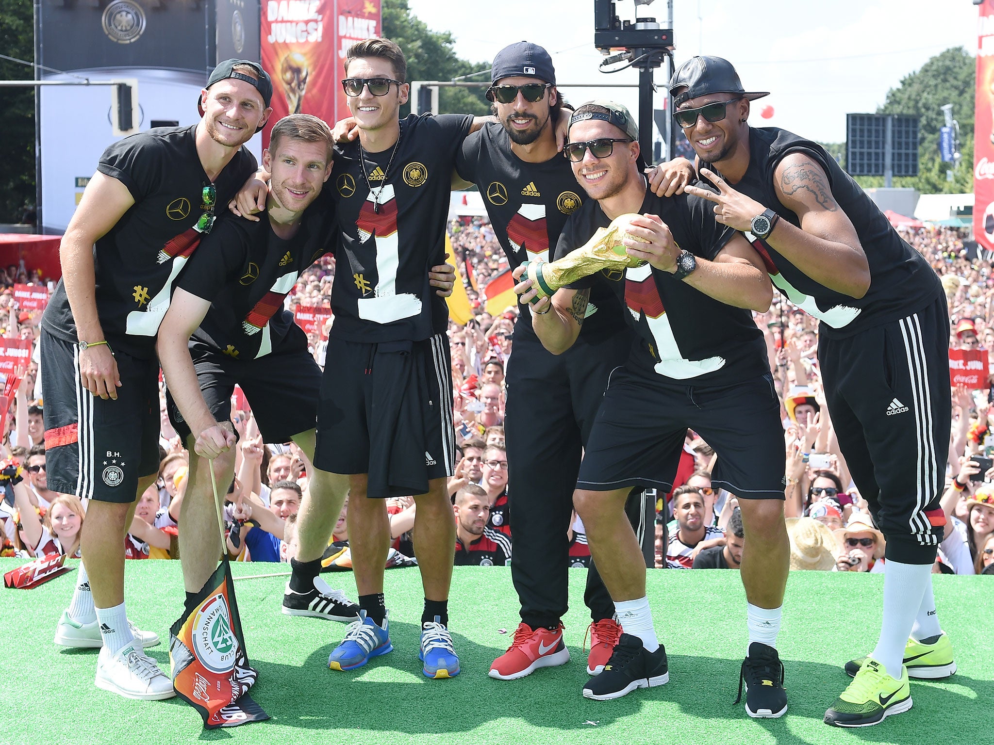 Mertesacker, Ozil and Khedira join Germany's World Cup celebrations