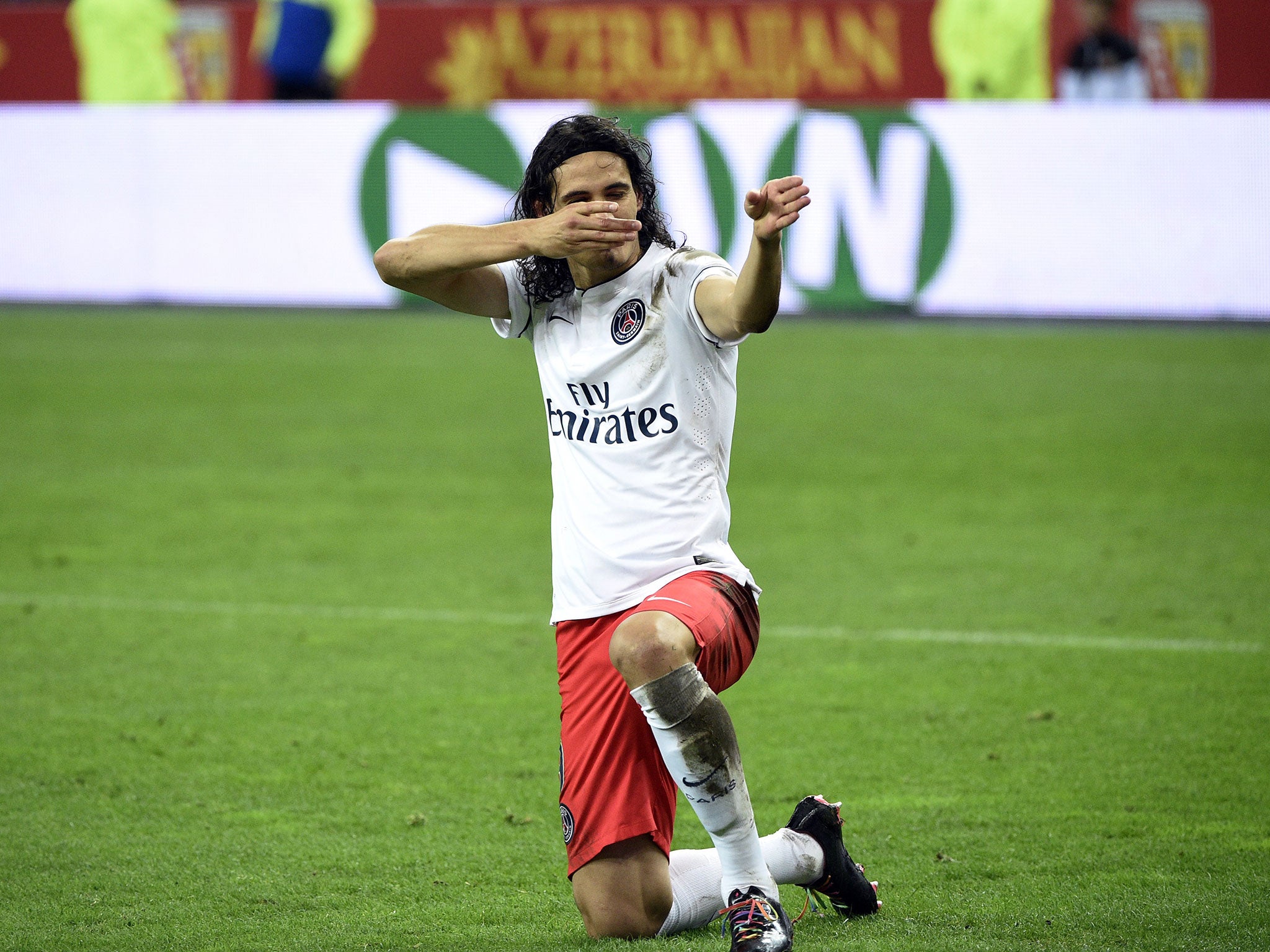 PSG striker Edinson Cavani could be a replacement