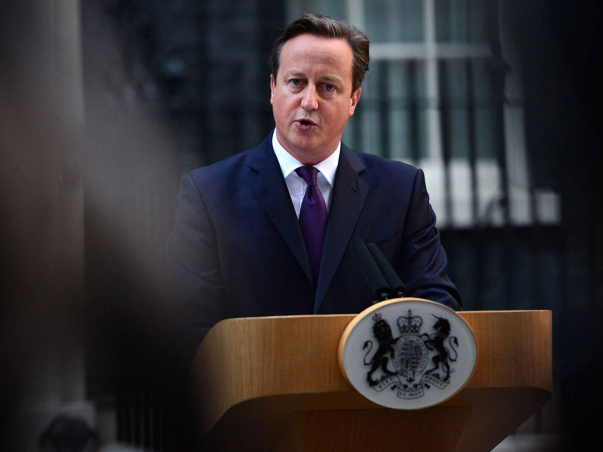 David Cameron wants to introduce a cap on migrant workers