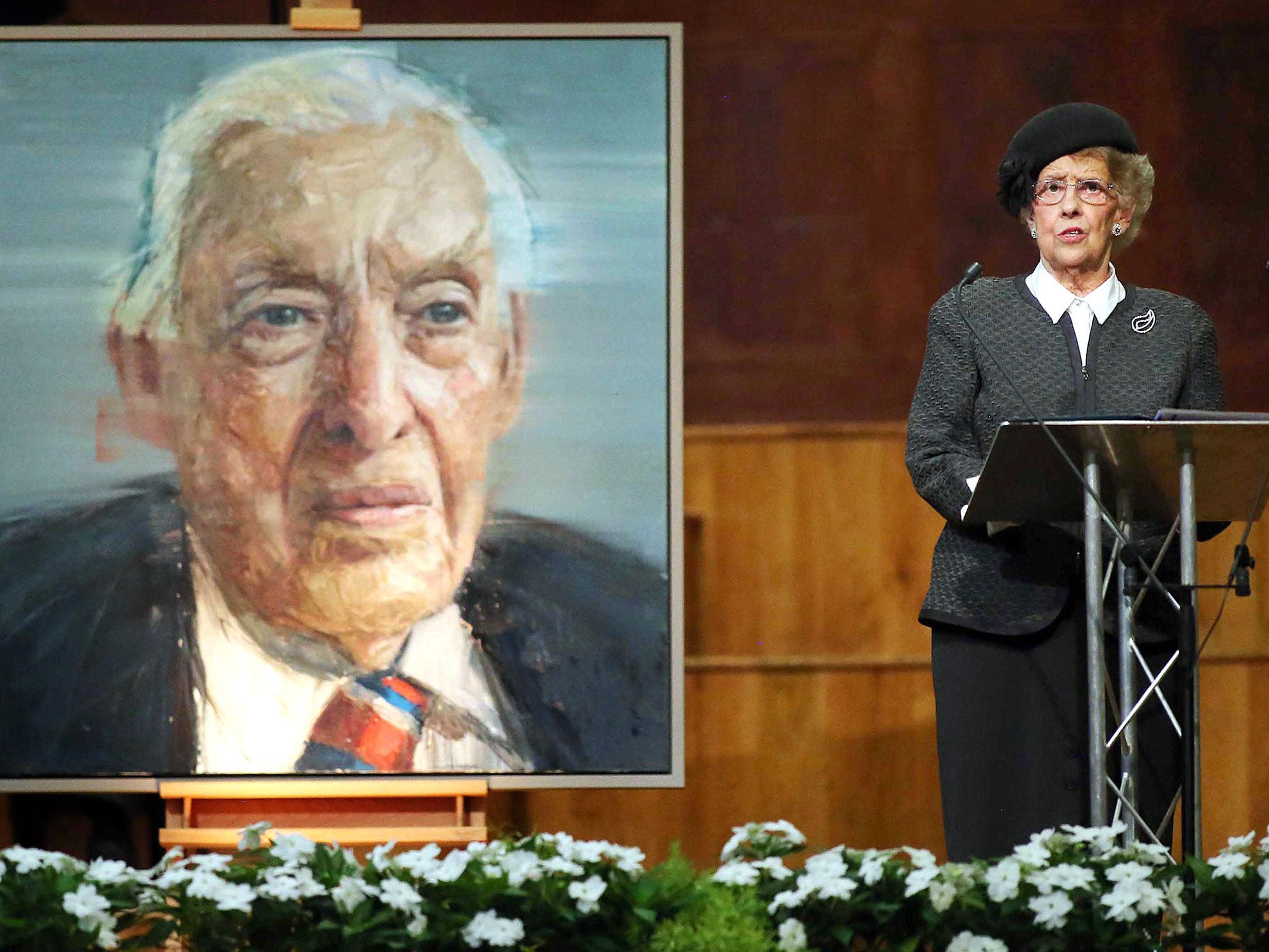 Baroness Eileen Paisley addresses the memorial to Rev Ian Paisley