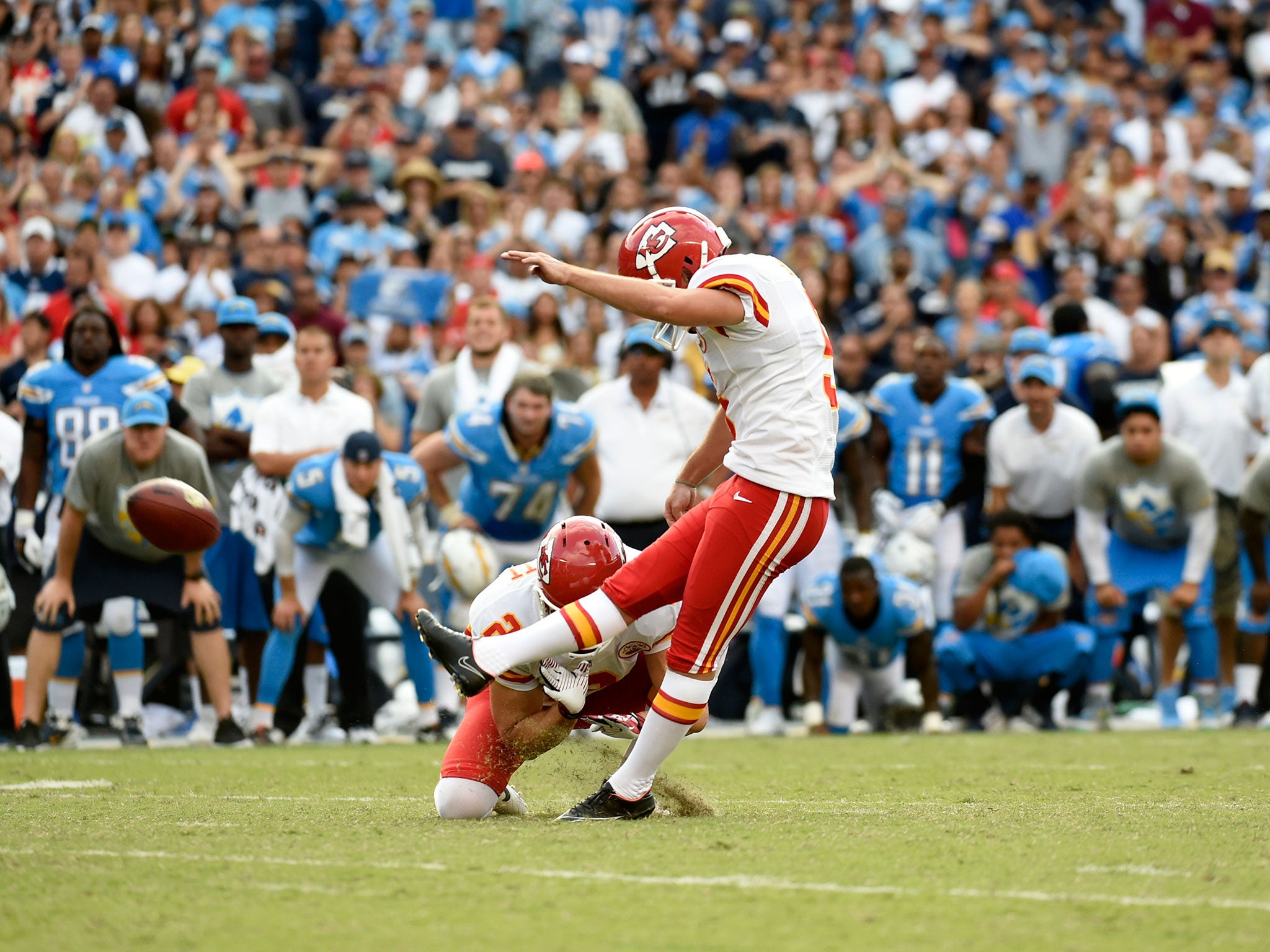 Cairo Santos kicks the match-winning field-goal in the Chief's victory over the Chargers