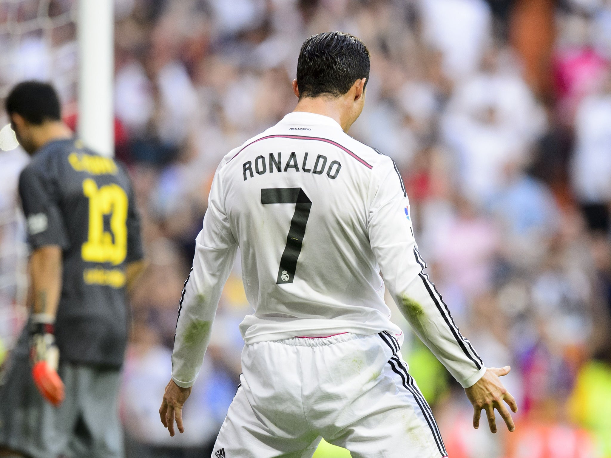 Cristiano Ronaldo celebrates after scoring during Real Madrid's 3-1 win