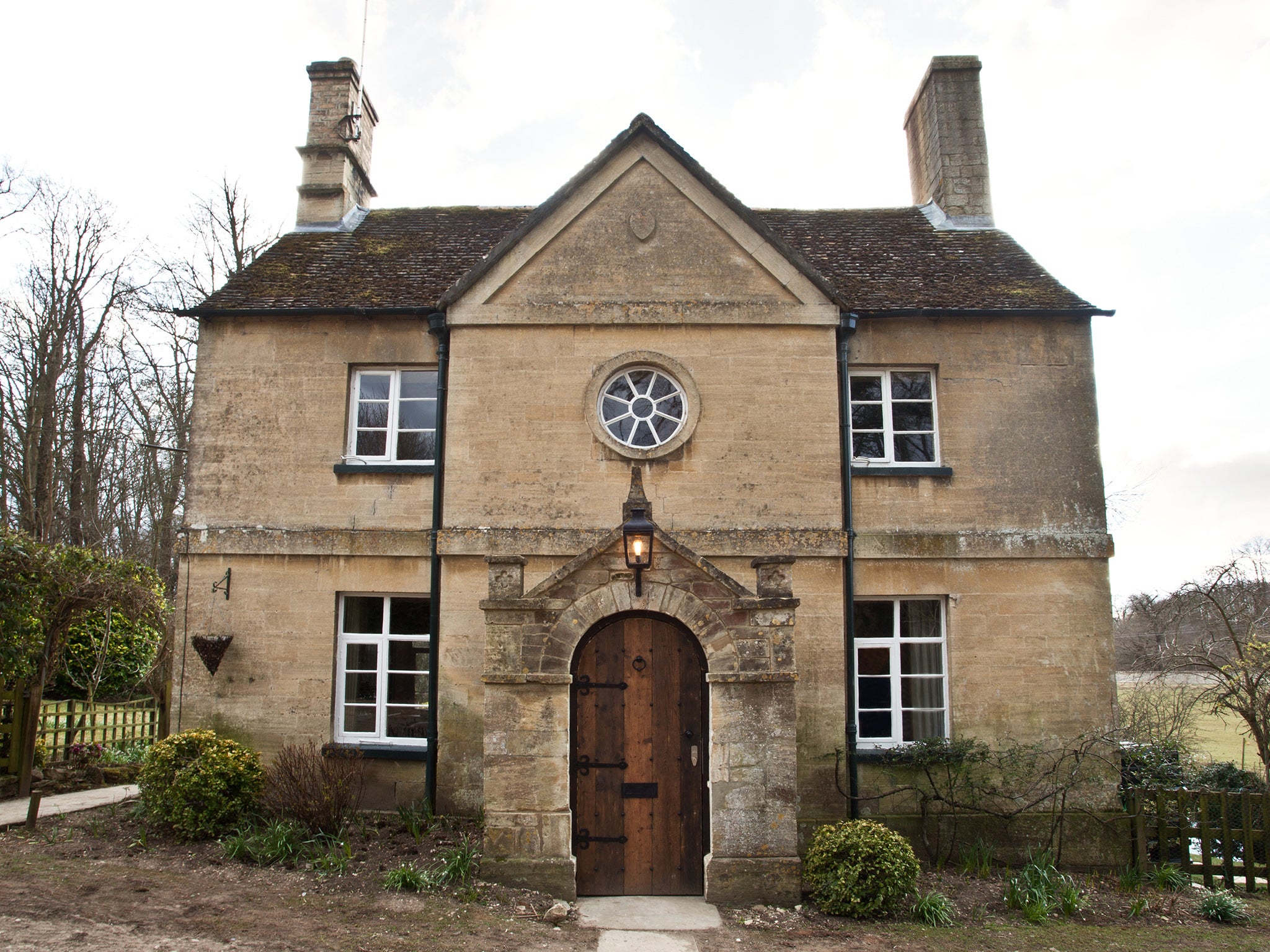 Water Meadow Cottage-exterior.
Blenheim.
