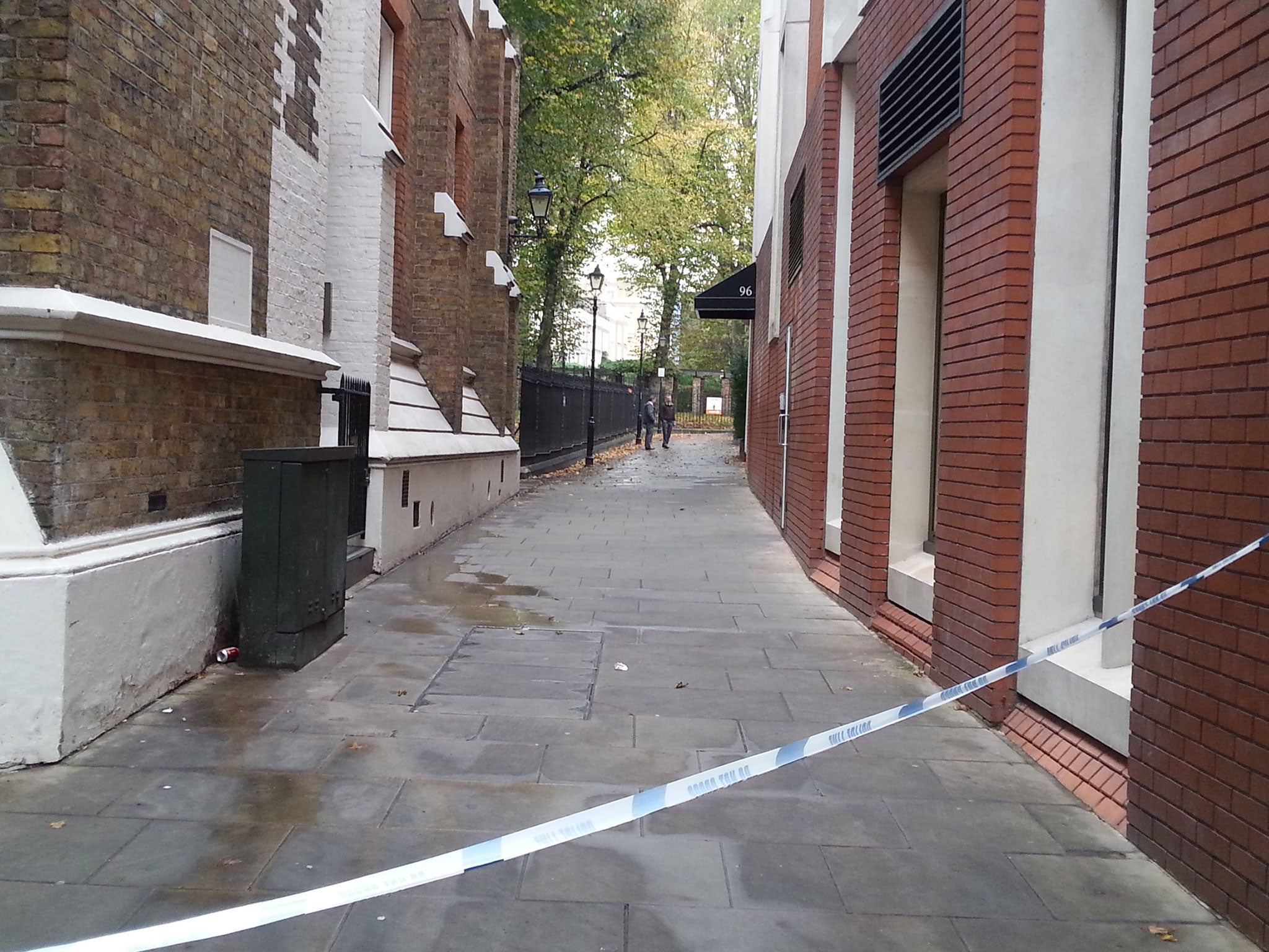 Kensington Church Walk was cordoned off this morning