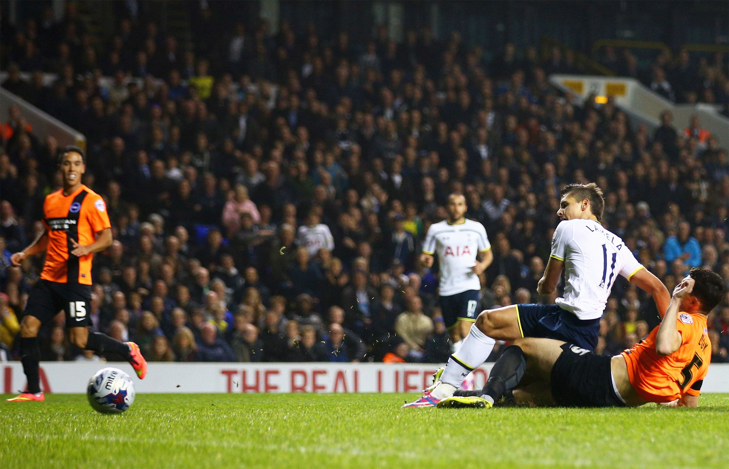 Erik Lamela gives Tottenham the lead