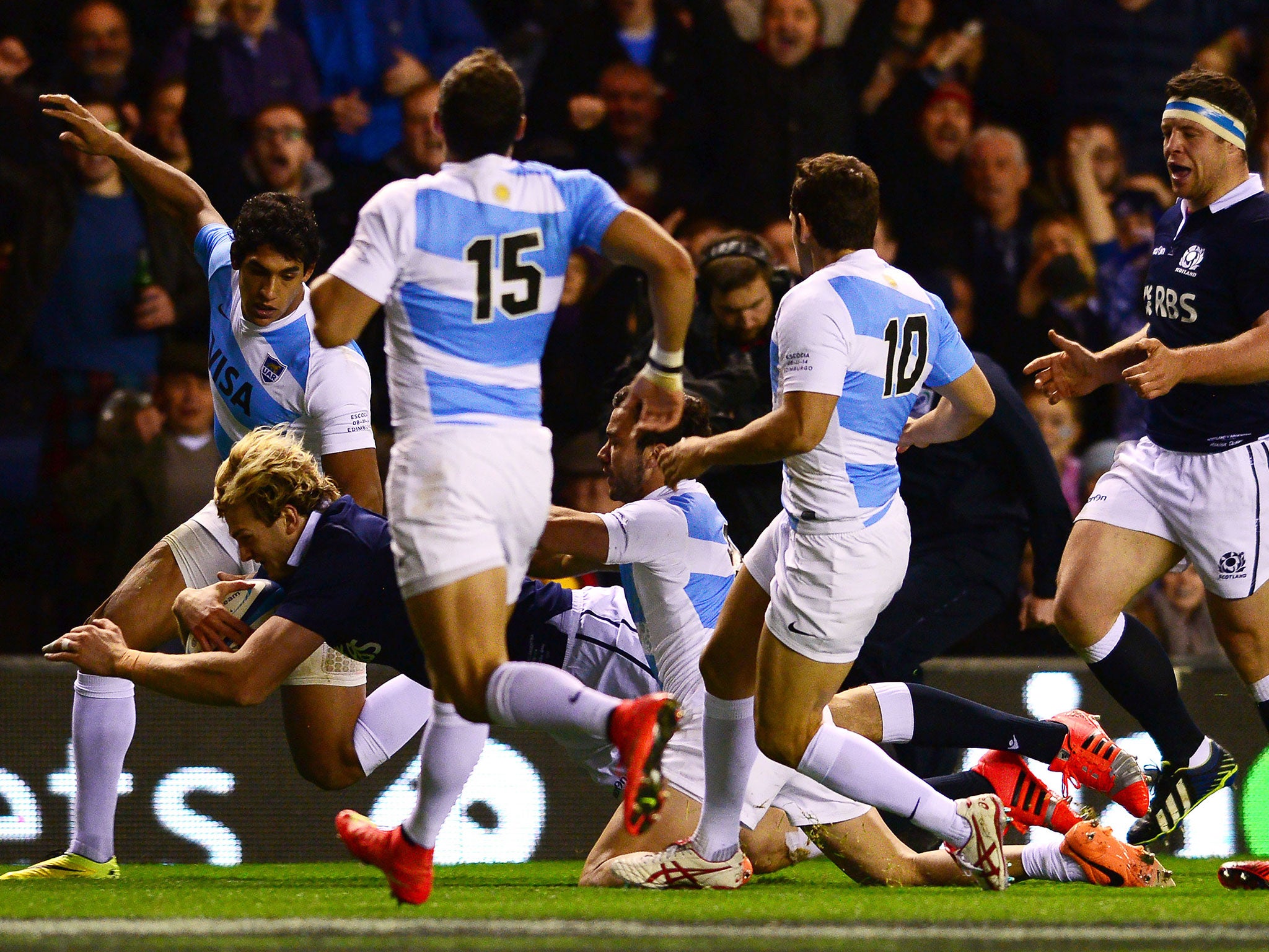 Richie Gray scores for Scotland