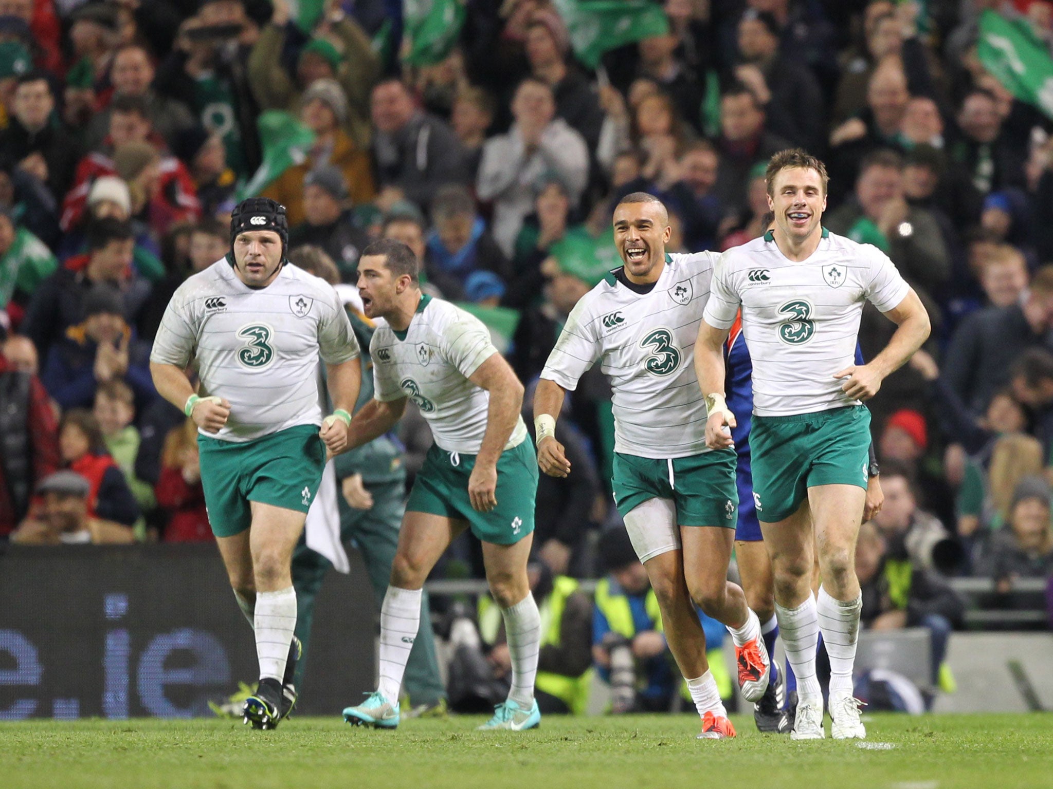 Tommy Bowe celebrates with Simon Zebo after scoring a try