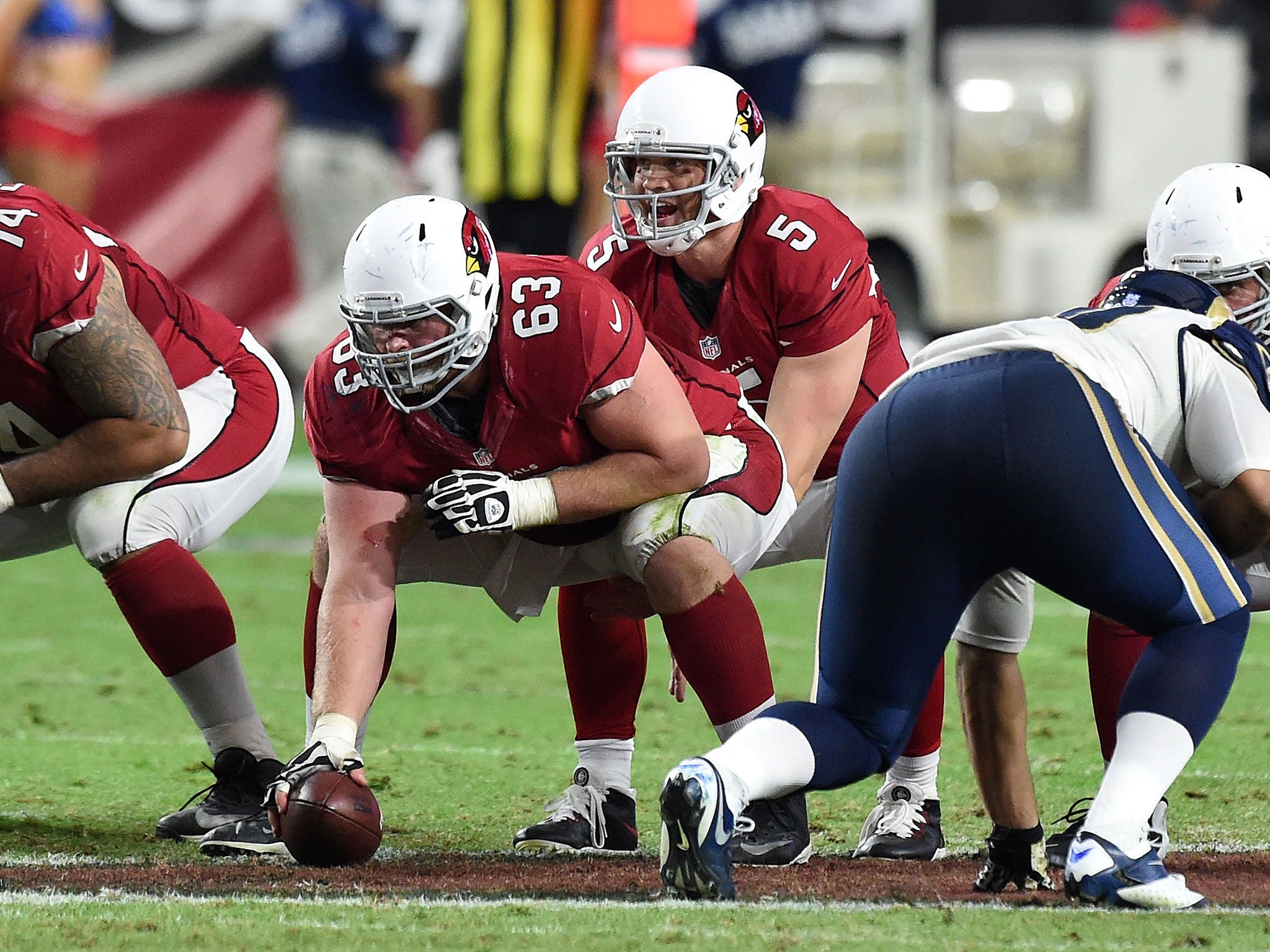 Drew Stanton replaced injured Carson Palmer to guide the Cardinals to victory