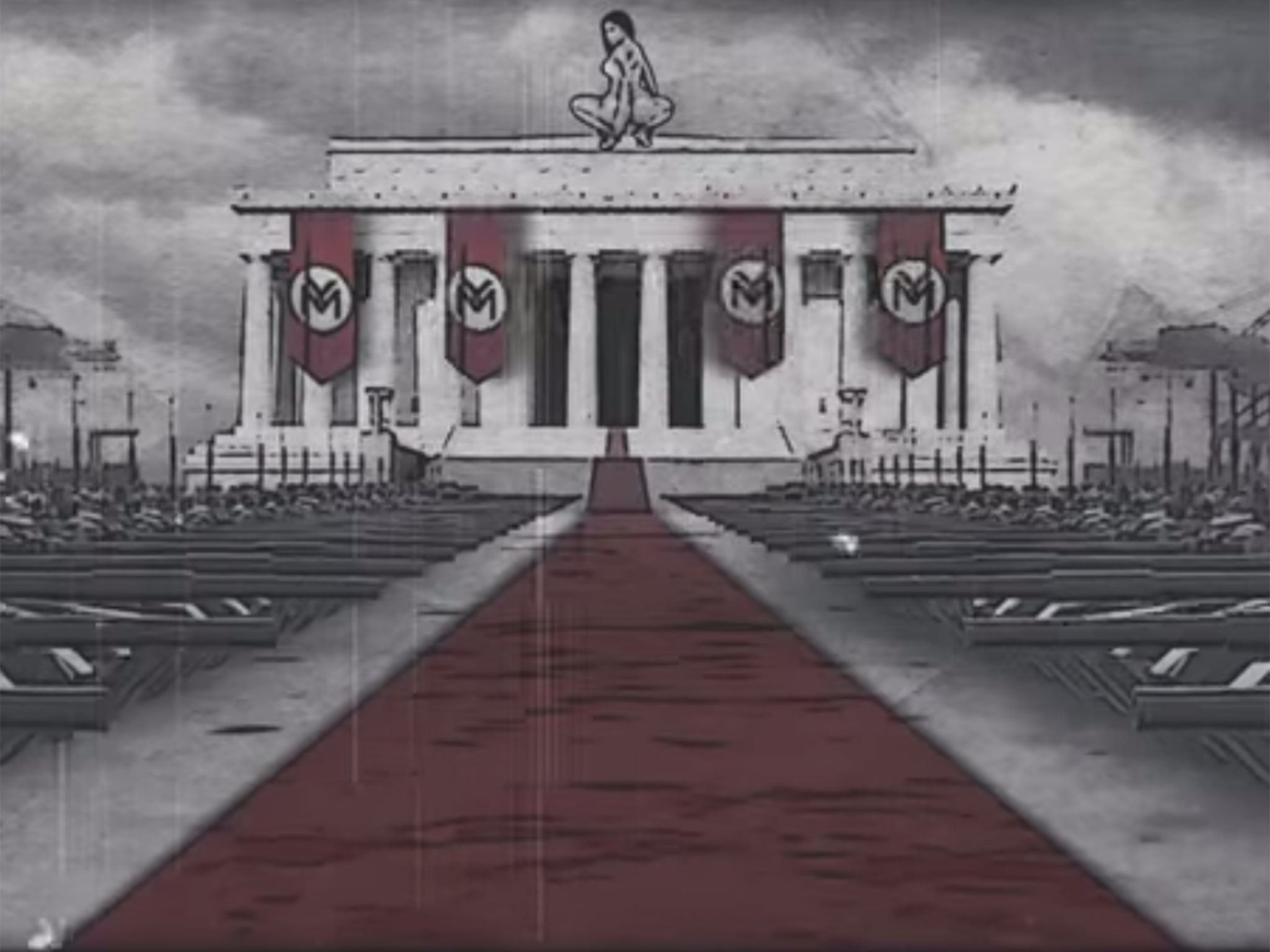 Nicki Minaj brings 'Anaconda' into her new music video