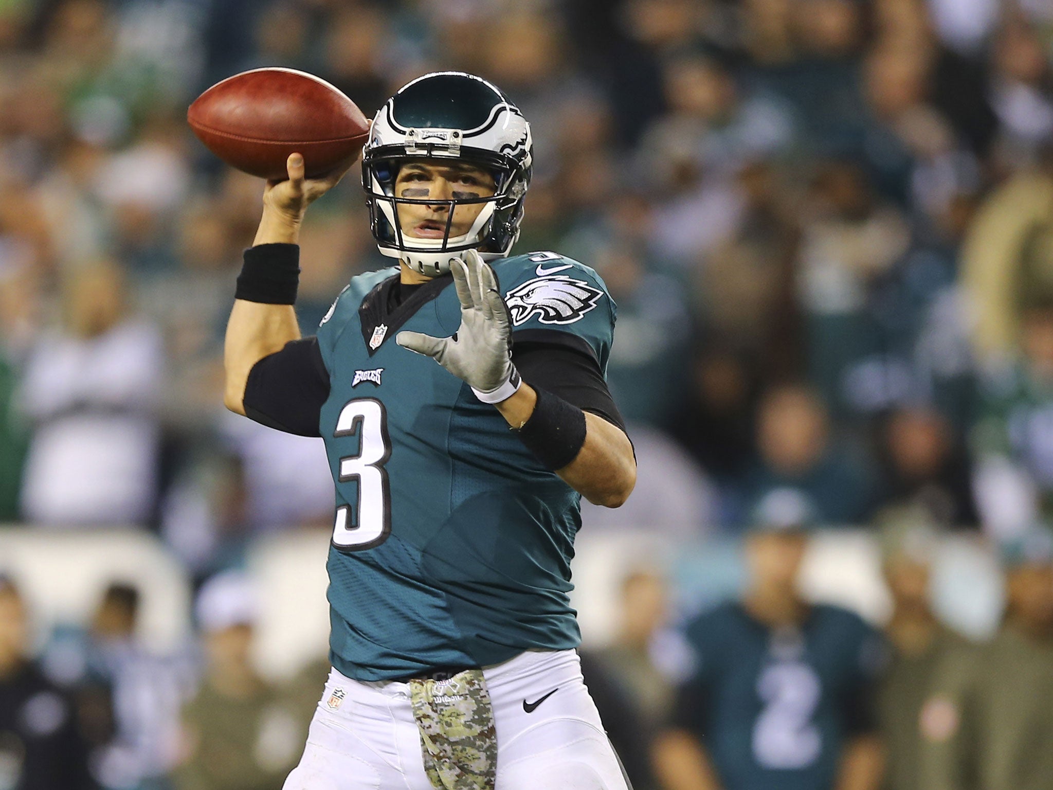 Mark Sanchez picked up the win on his first start for the Eagles