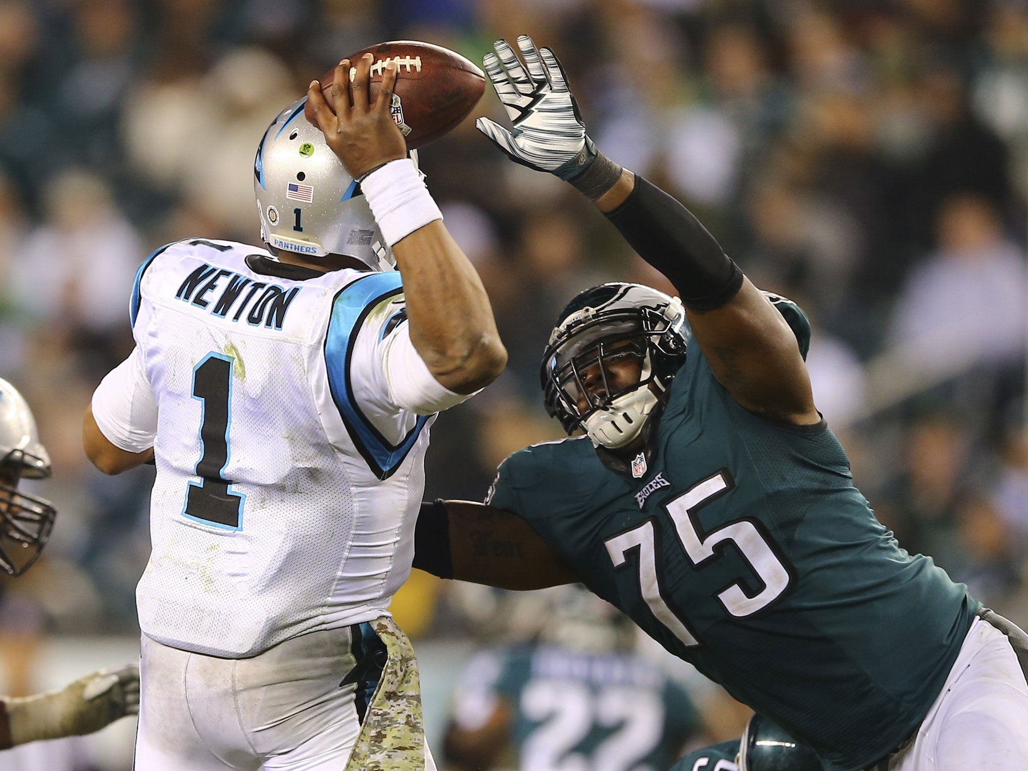 Philadelphia Eagles defensive end Vinny Curry charges down Cam Newton