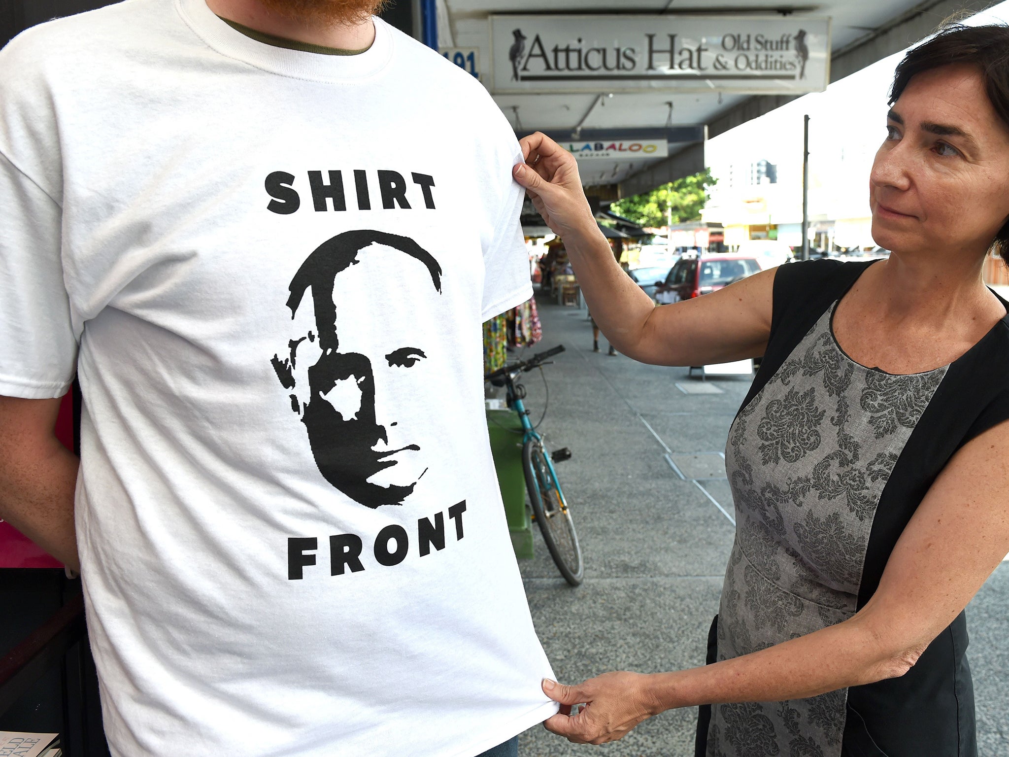 T-shirt featuring Vladimir Putin with quote from Tony Abbott threatening to 'shirt front'