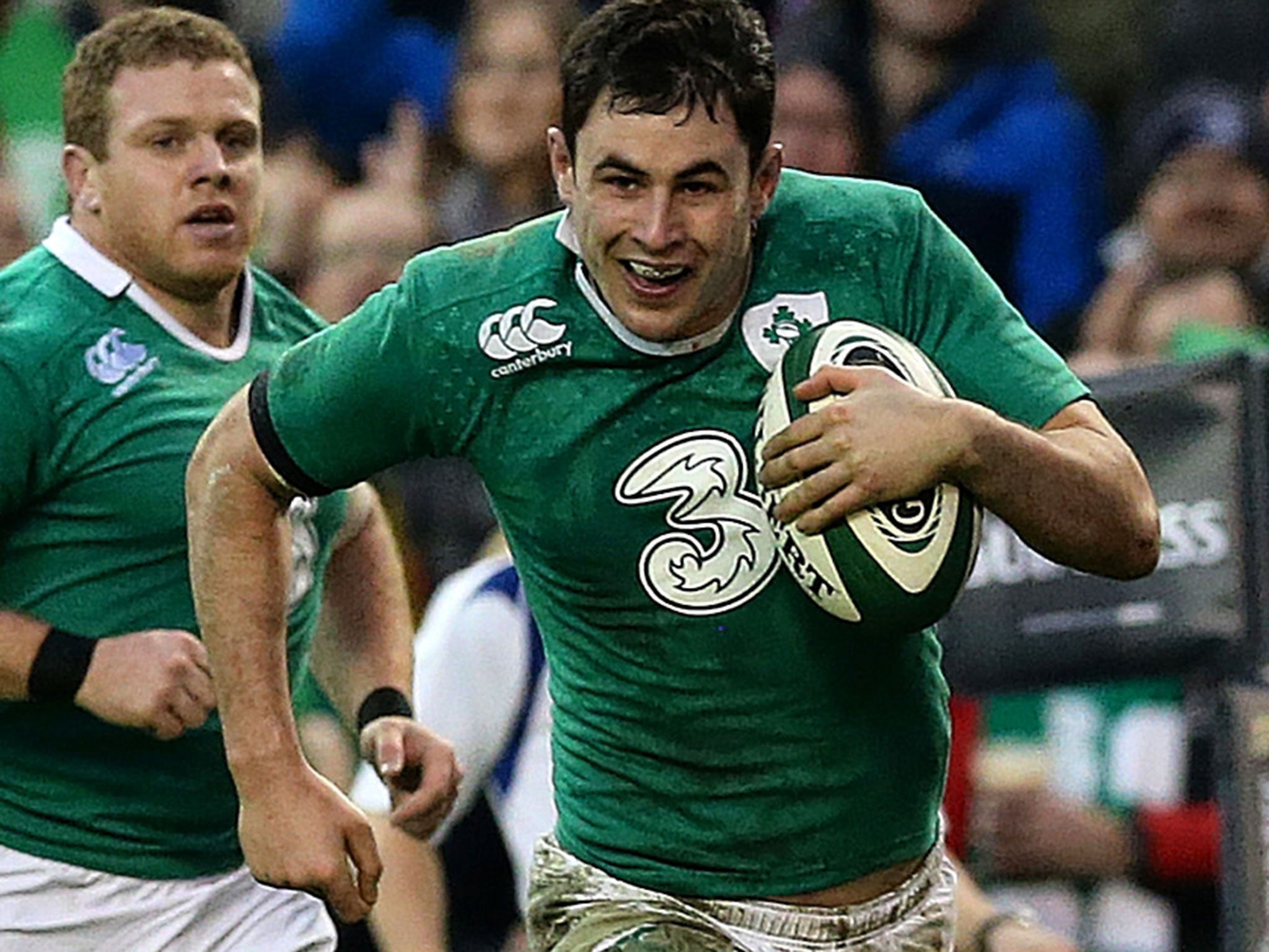 Jones scores his second try against Georgia