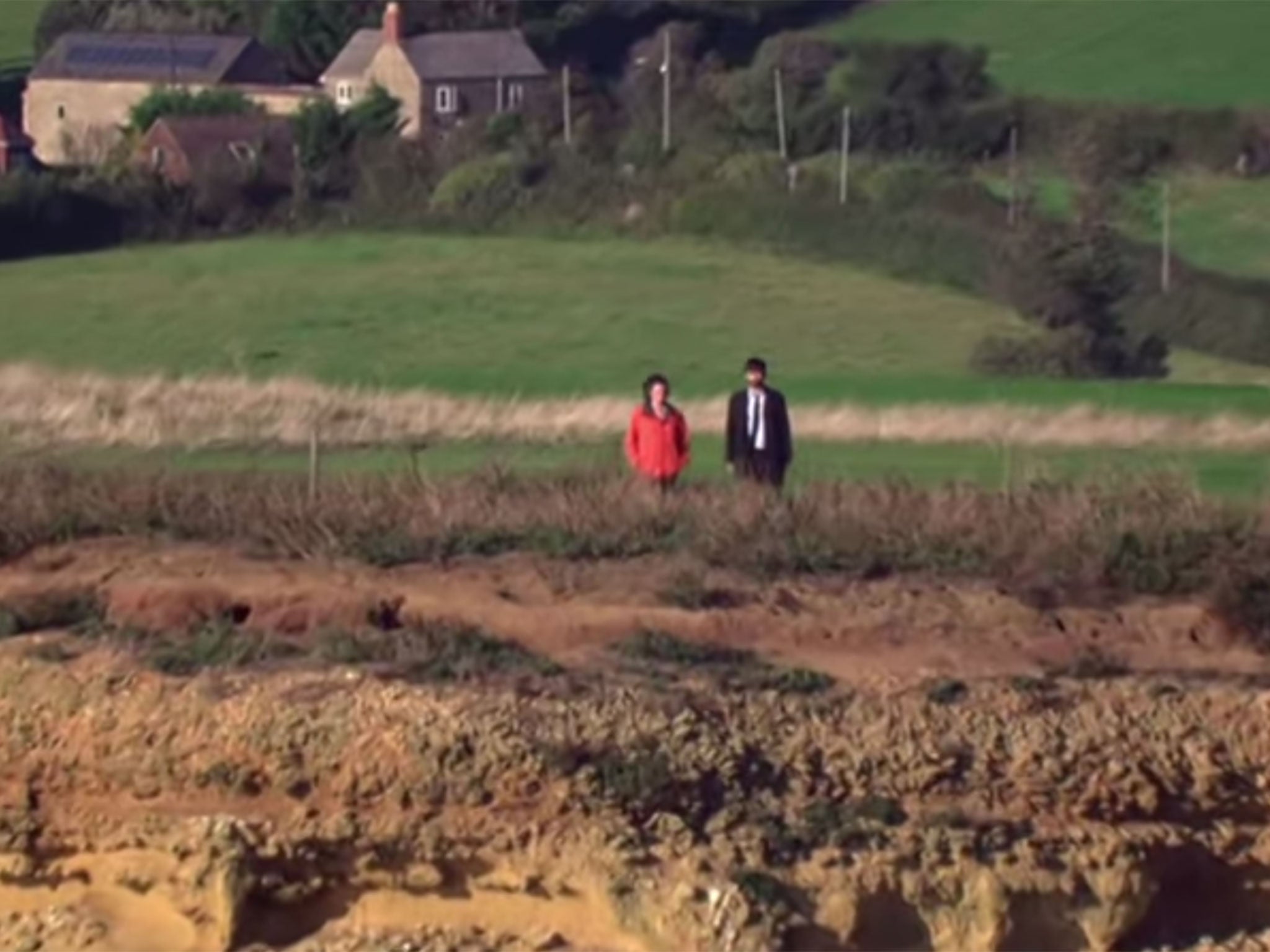 Ellie Miller and David Tennant in a teaser clip for Broadchurch 2