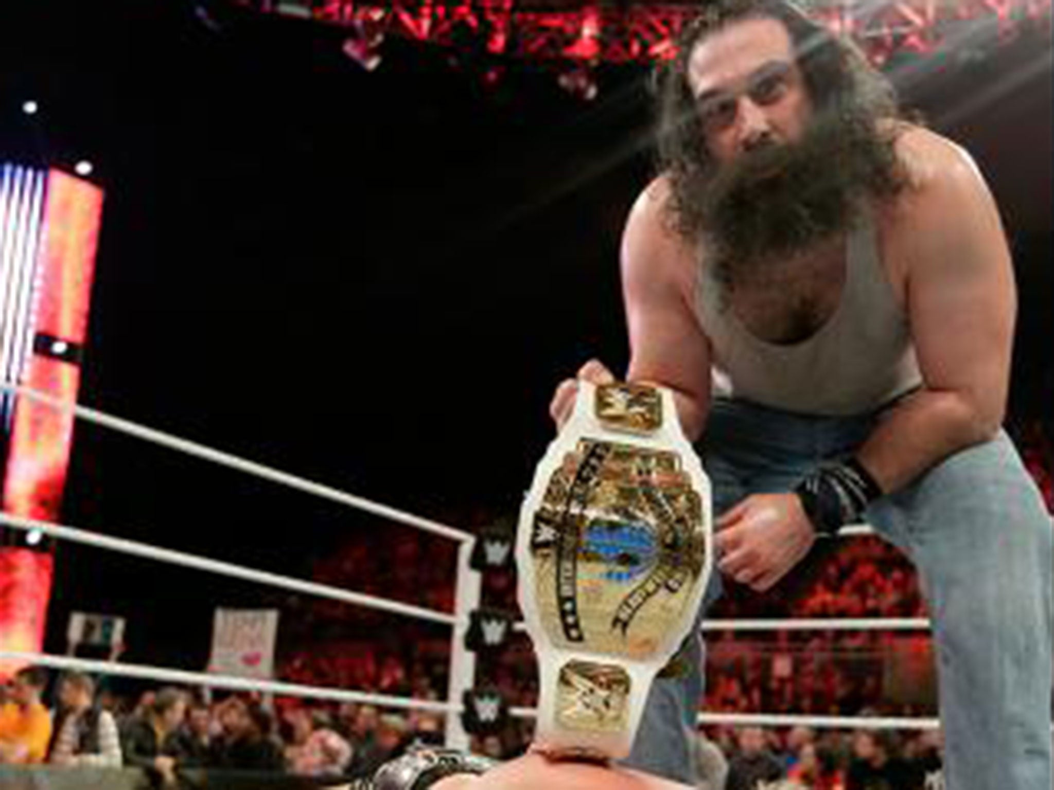 Luke Harper wins the Intercontinental Championship