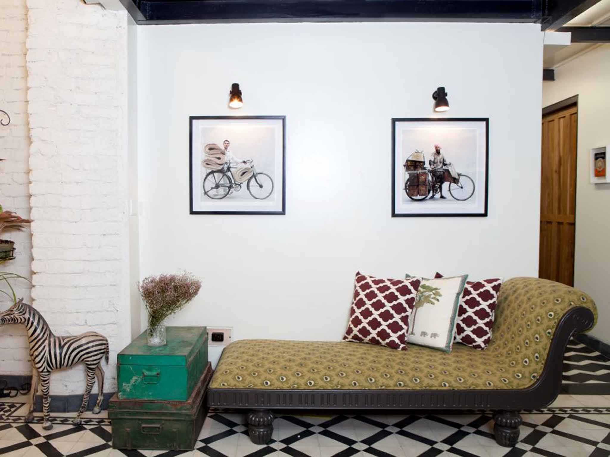 The vintage modern look in the lobby