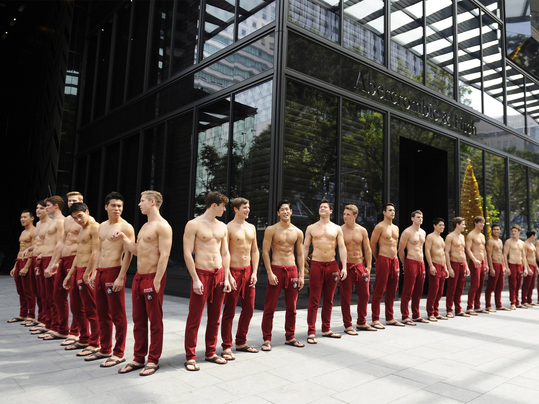 Men who called Abercrombie & Fitch models 'more attractive' than them took bigger gambles