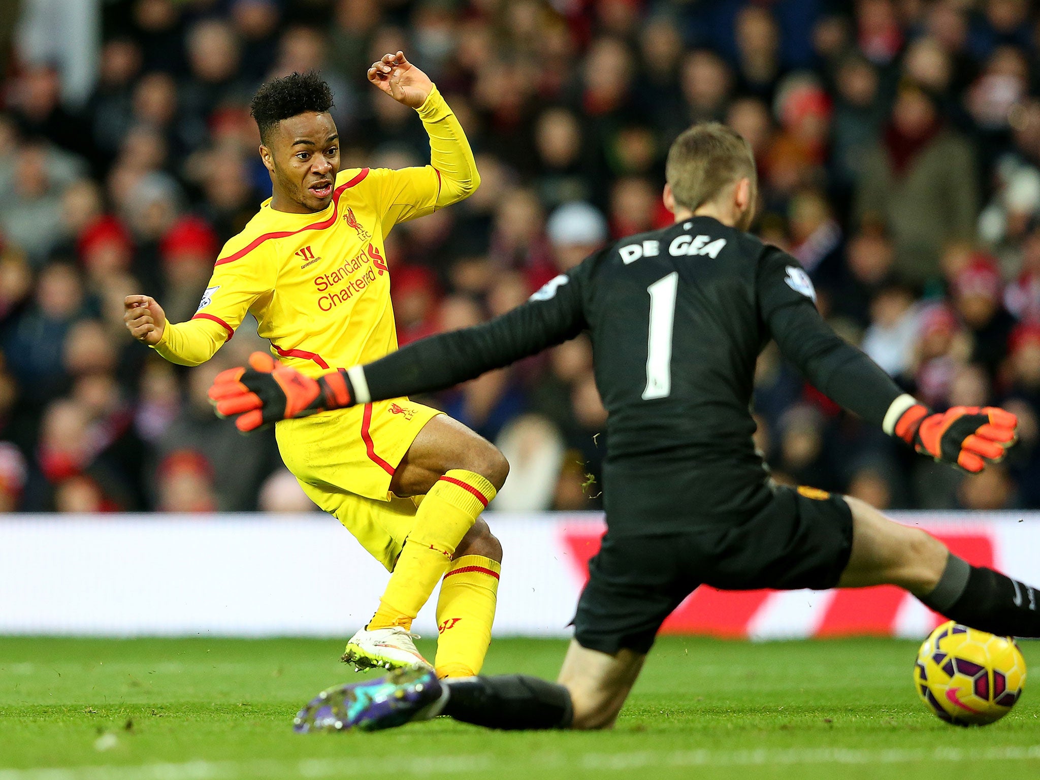 David De Gea saves from Raheem Sterling