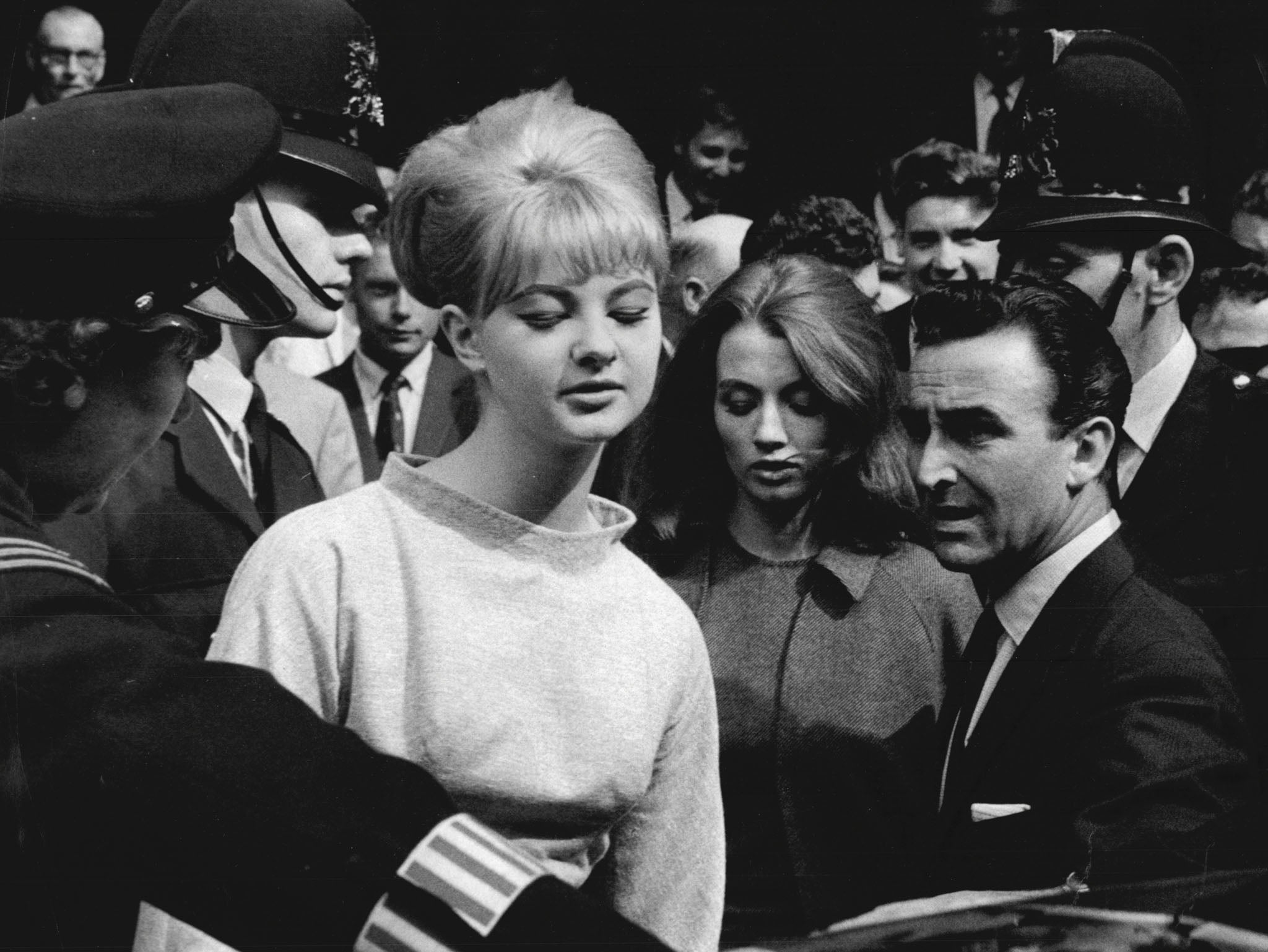 Mandy Rice-Davies arrives at court in 1963