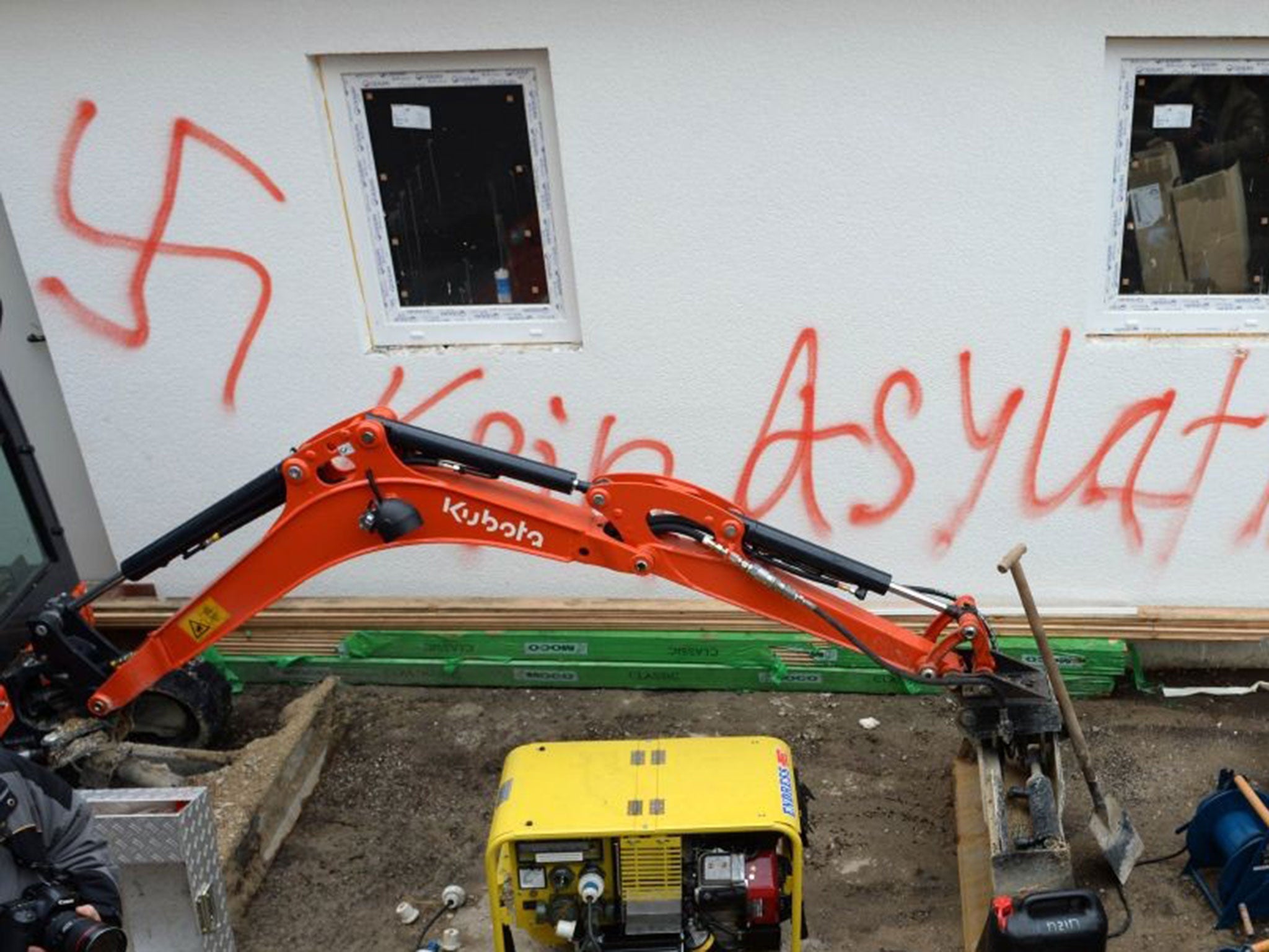 "No asylum seekers" sprayed on the wall of a house in Vorra, Bavaria, during attacks on empty refugee hostels