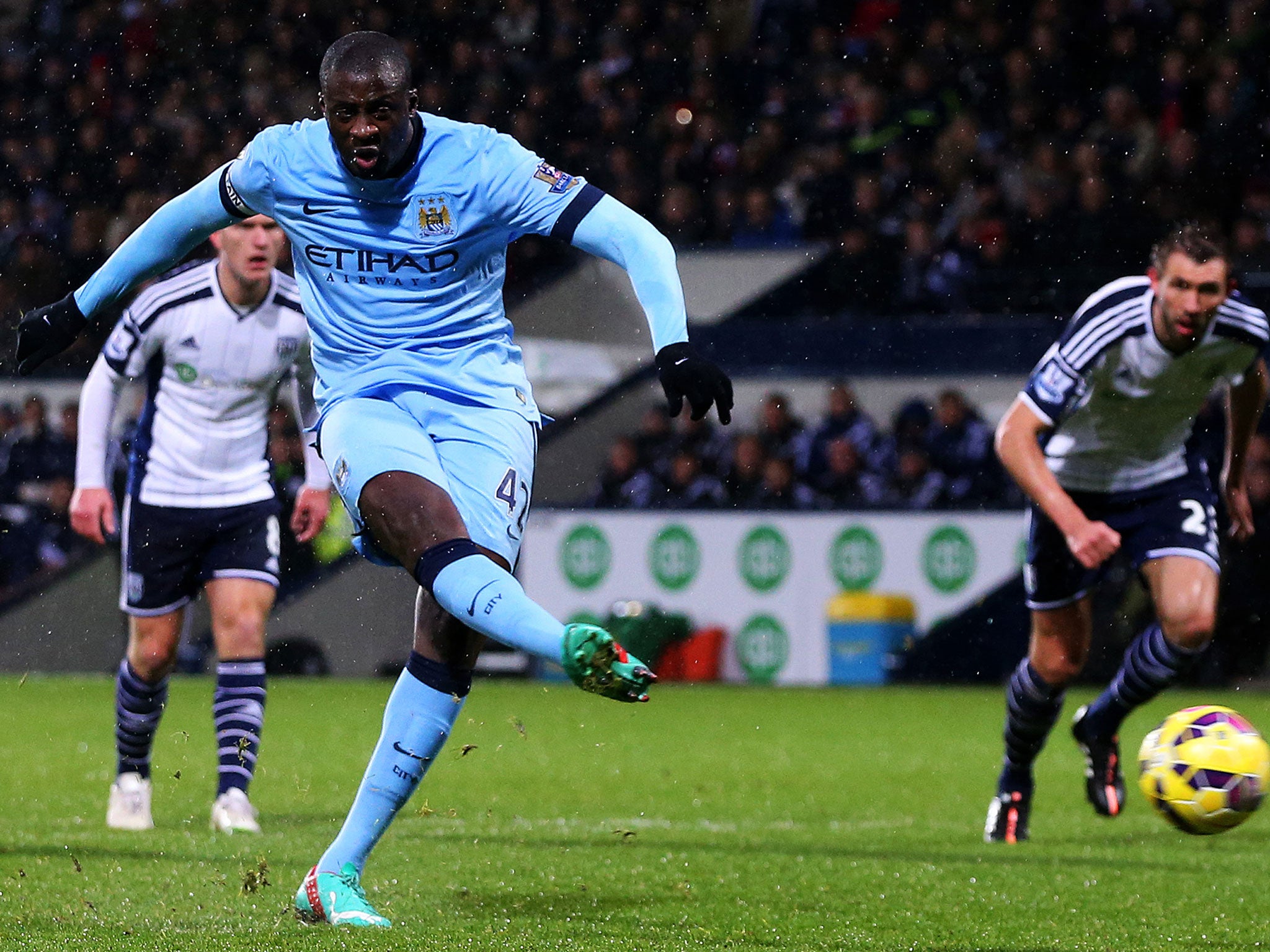 Yaya Toure will not be going anywhere, says Manuel Pellegrini