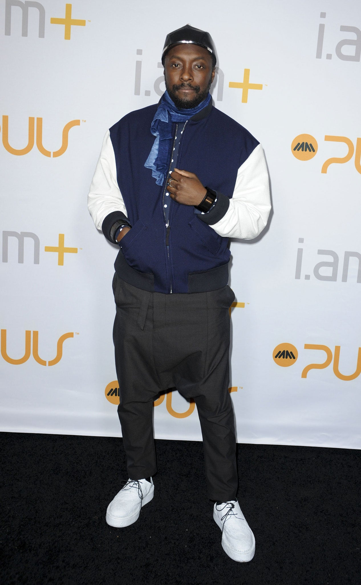 Will.i.am's prototype iPad storage trousers are going to break BIG in 2015