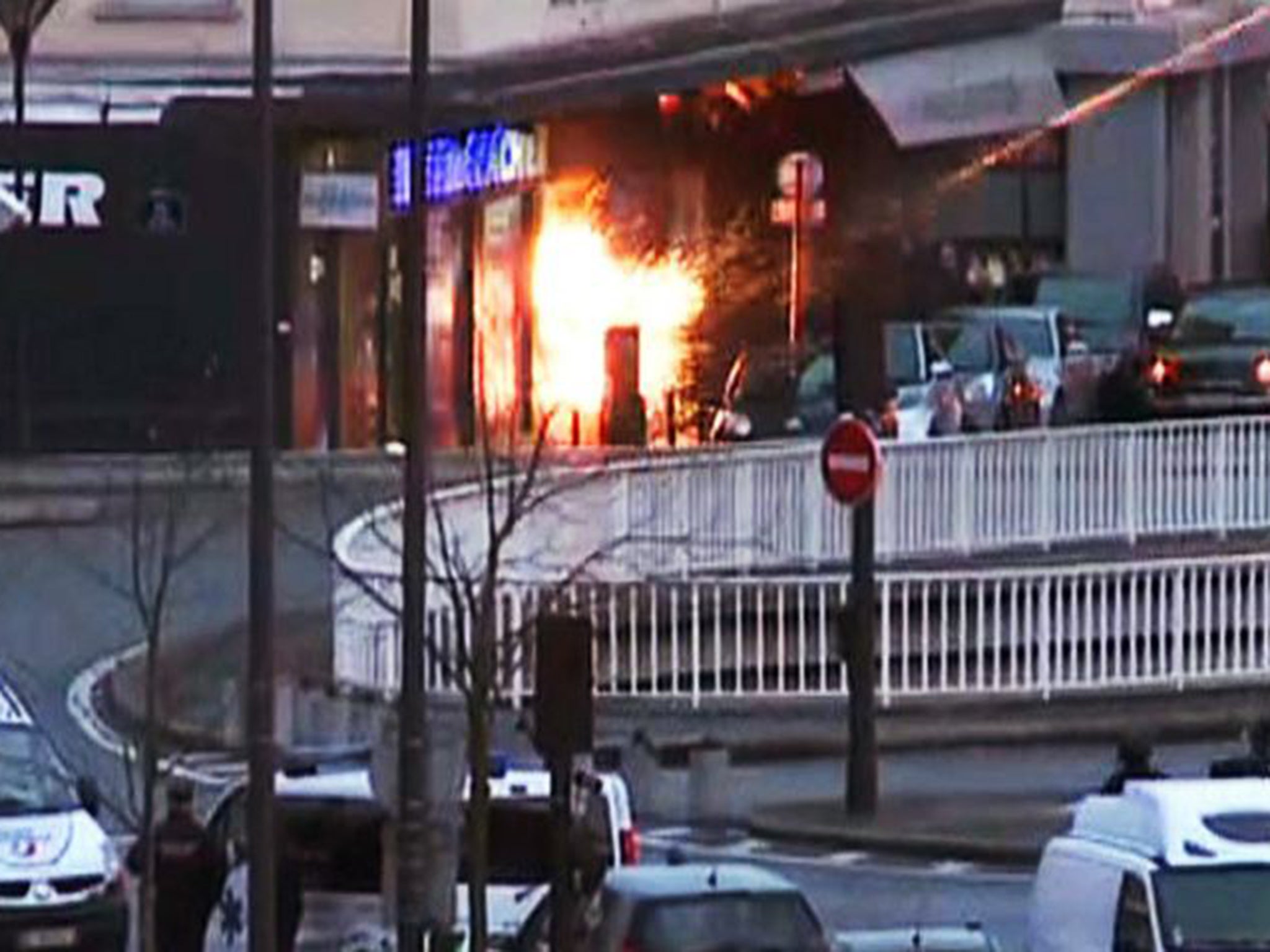 Police launch an assault on the supermarket on Friday