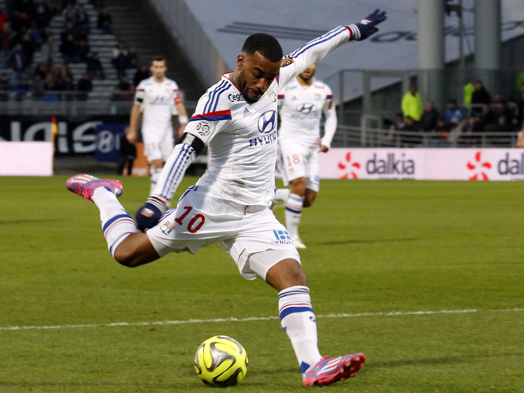 Lacazette is unlikely to leave Lyon this month