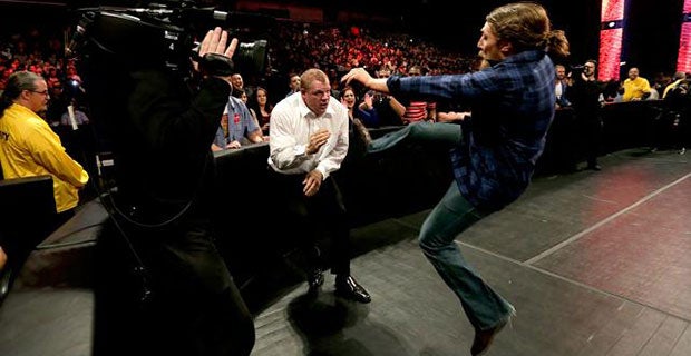 Daniel Bryan attacks Kane on his return to Raw