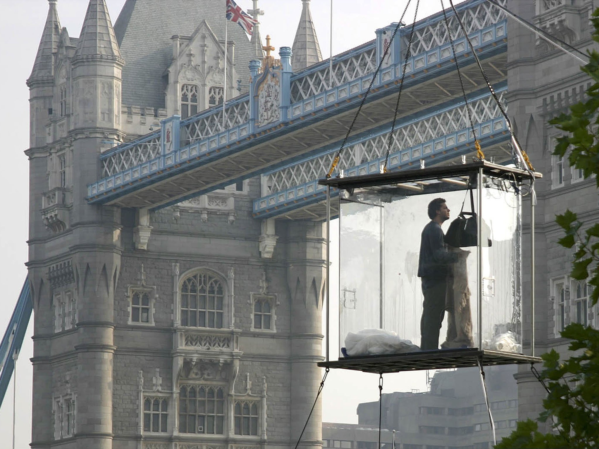 David Blaine sat miserably in a 0.9‑metre by 2.1‑metre Perspex case next to Tower Bridge for 44 days in 2003