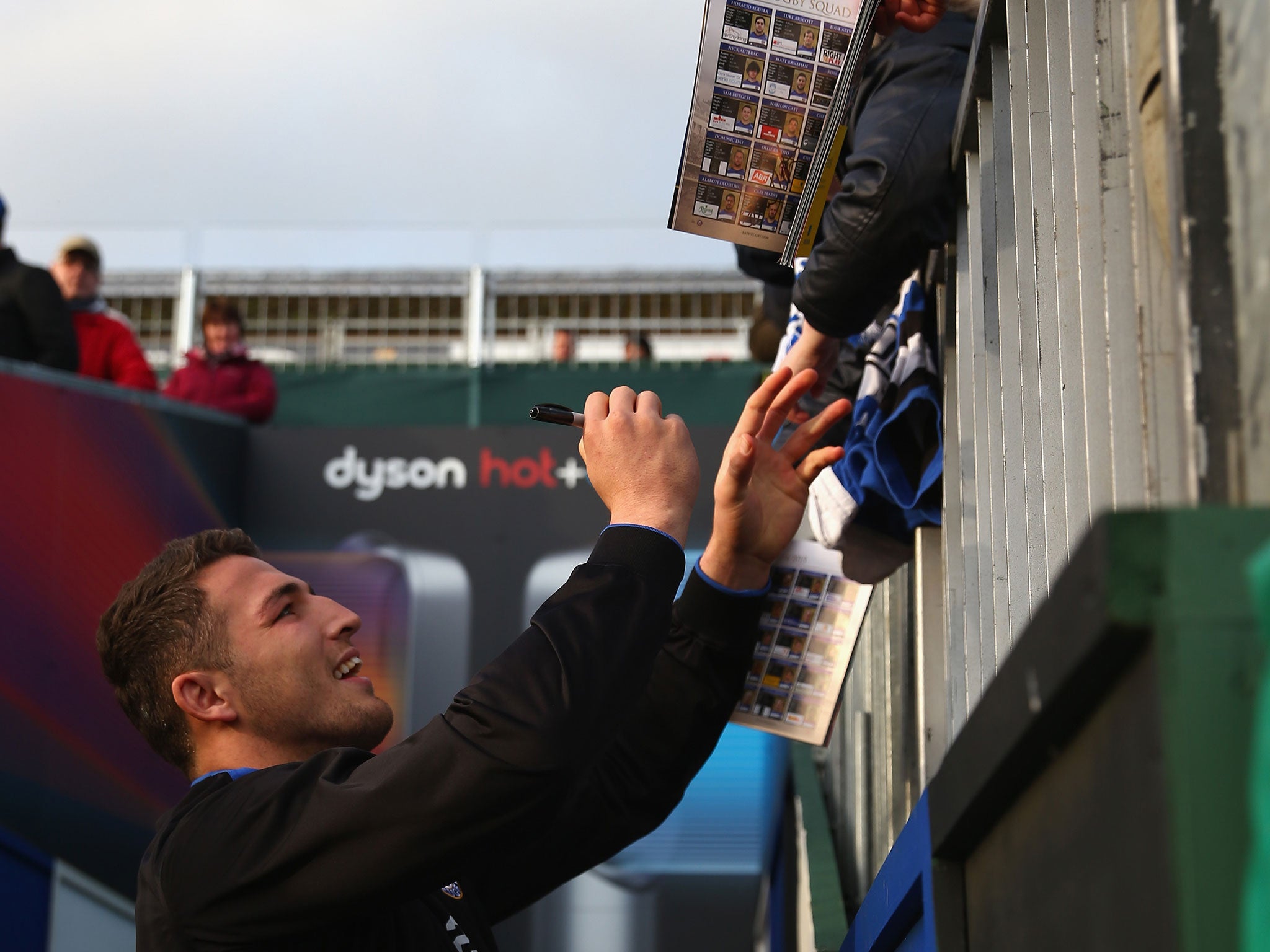 Burgess signs autographs for Bath fans