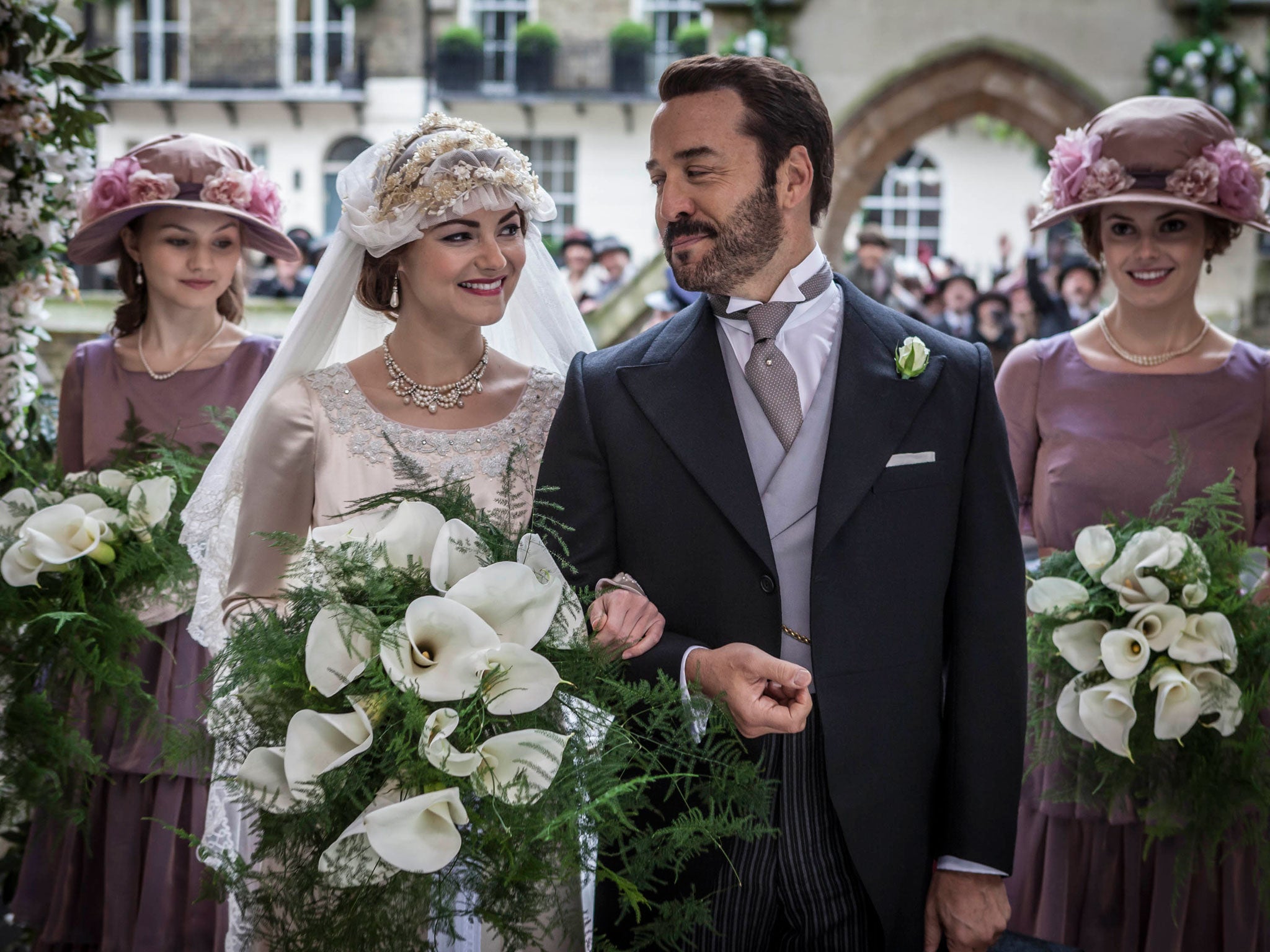 Kara Tointon and Jeremy Piven star in Mr Selfridge