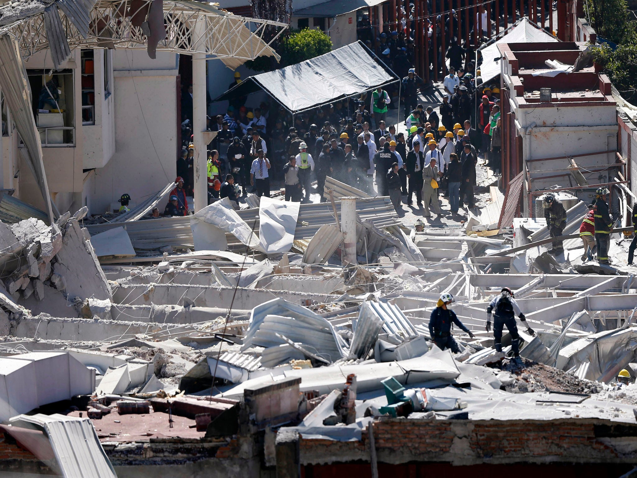 Emergency teams worked to help survivors after the blast at the hospital in Mexico City