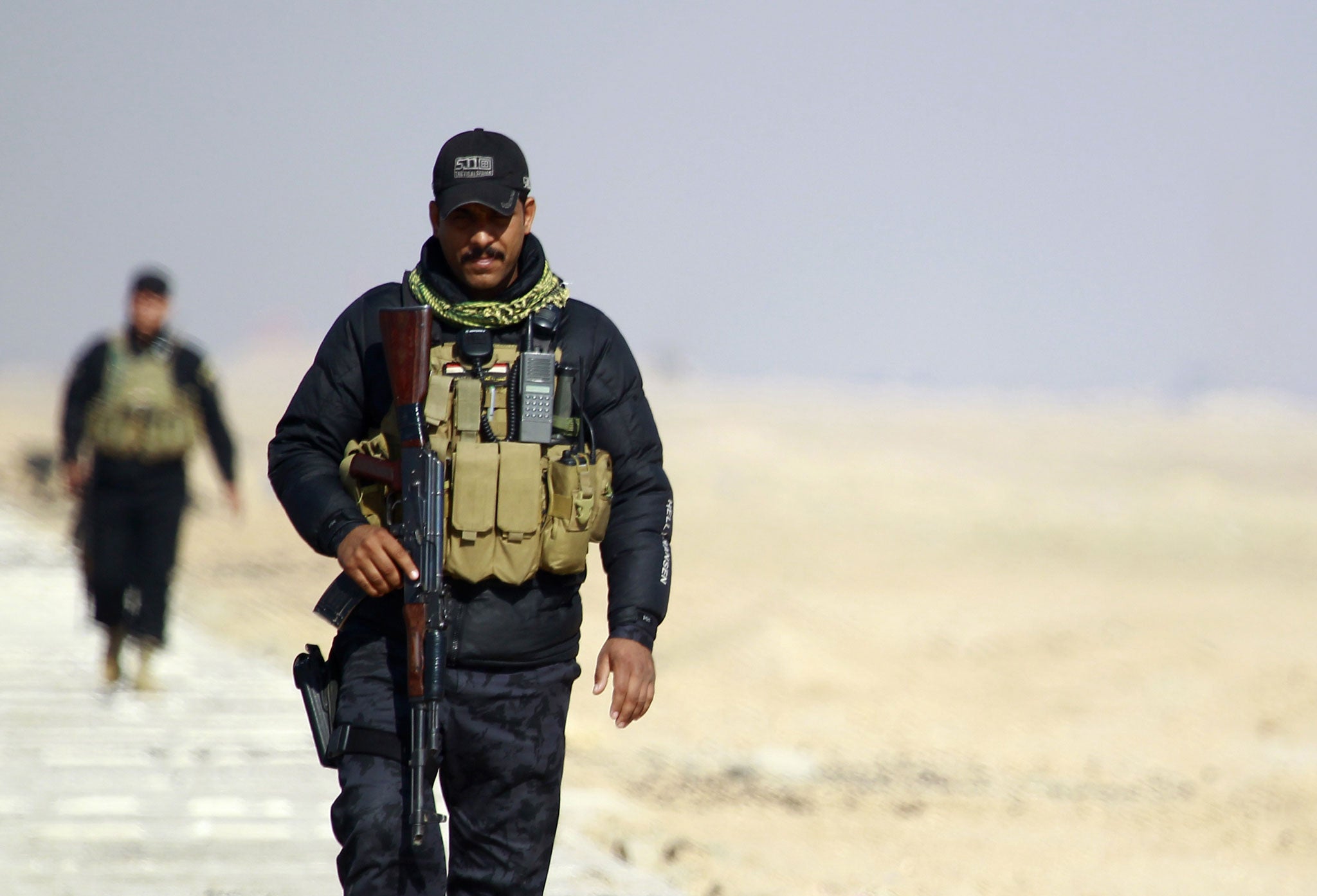 Members of the Iraqi security forces patrol the Najaf governorates border with the mostly Islamic State controlled western province of Anbar (Getty)