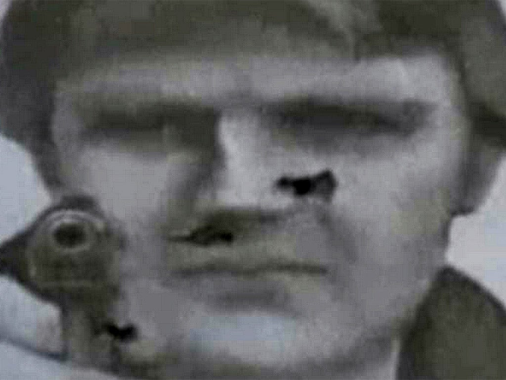 Litvinenko’s picture was shown to the public inquiry complete with bullet holes, was used by Russian troops for target practice