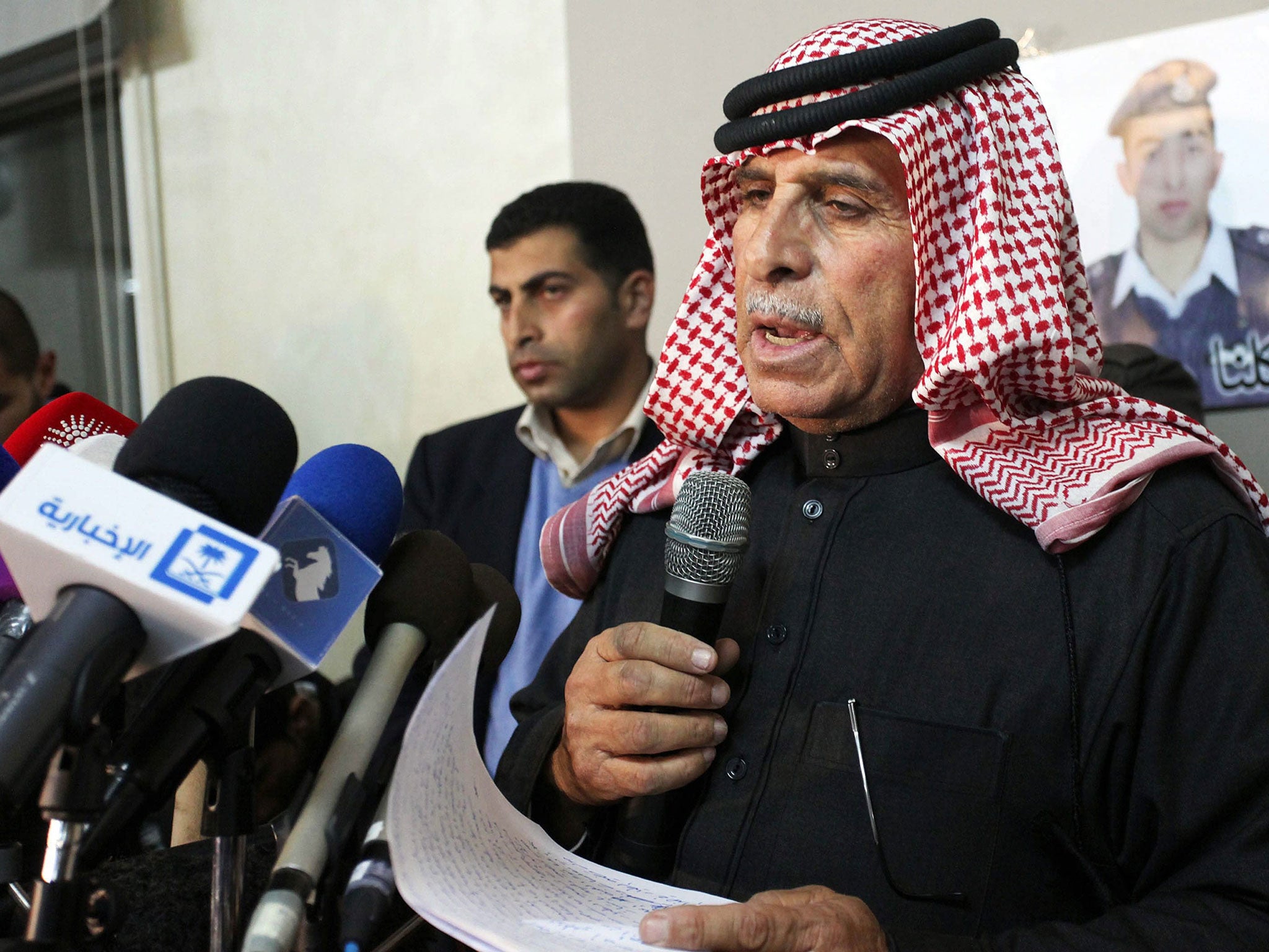 Safi al-Kasaesbeh, the father of Jordanian pilot Muath al-Kassasbeh talks to reporters in Amman, Jordan, on 1 February 2015