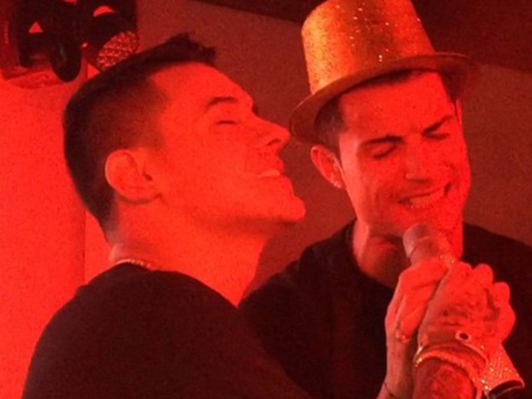 Hours later, Ronaldo was singing karaoke at his 30th birthday party