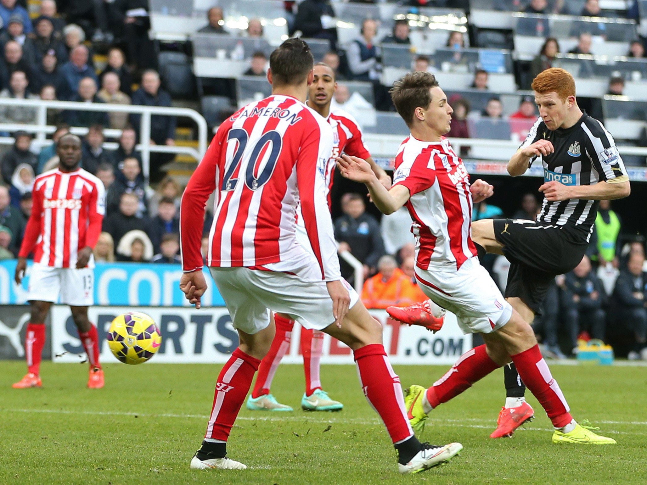 Jack Colback puts Newcastle ahead with 15 minutes remaining