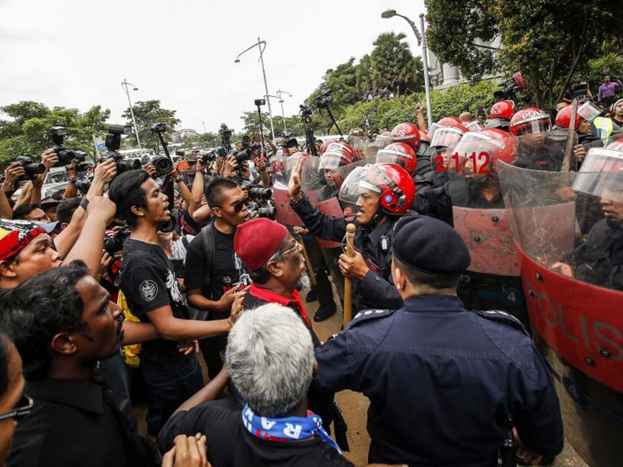 Supporters of Mr Anwar protest