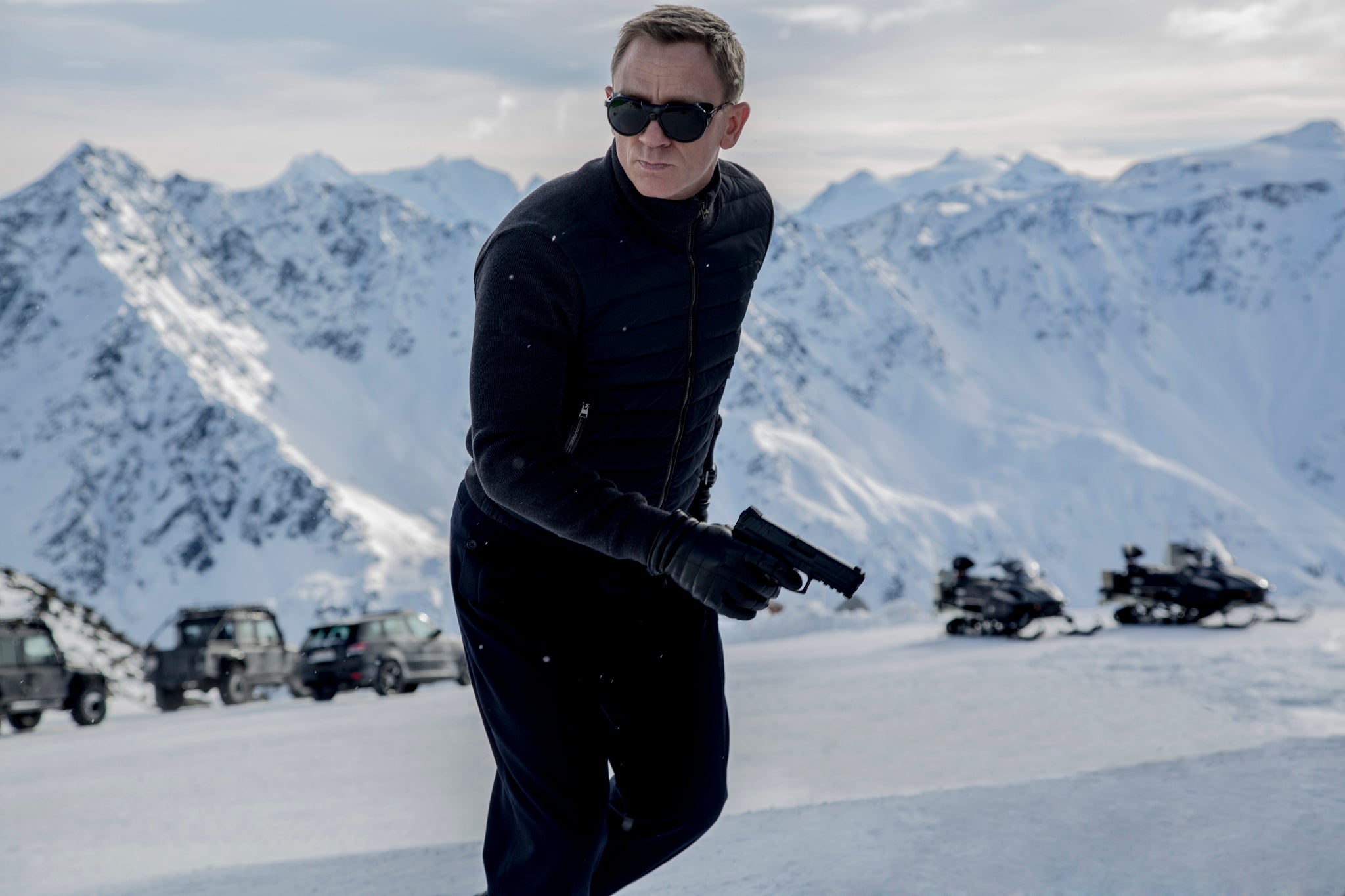 The first look picture of Daniel Craig in Spectre