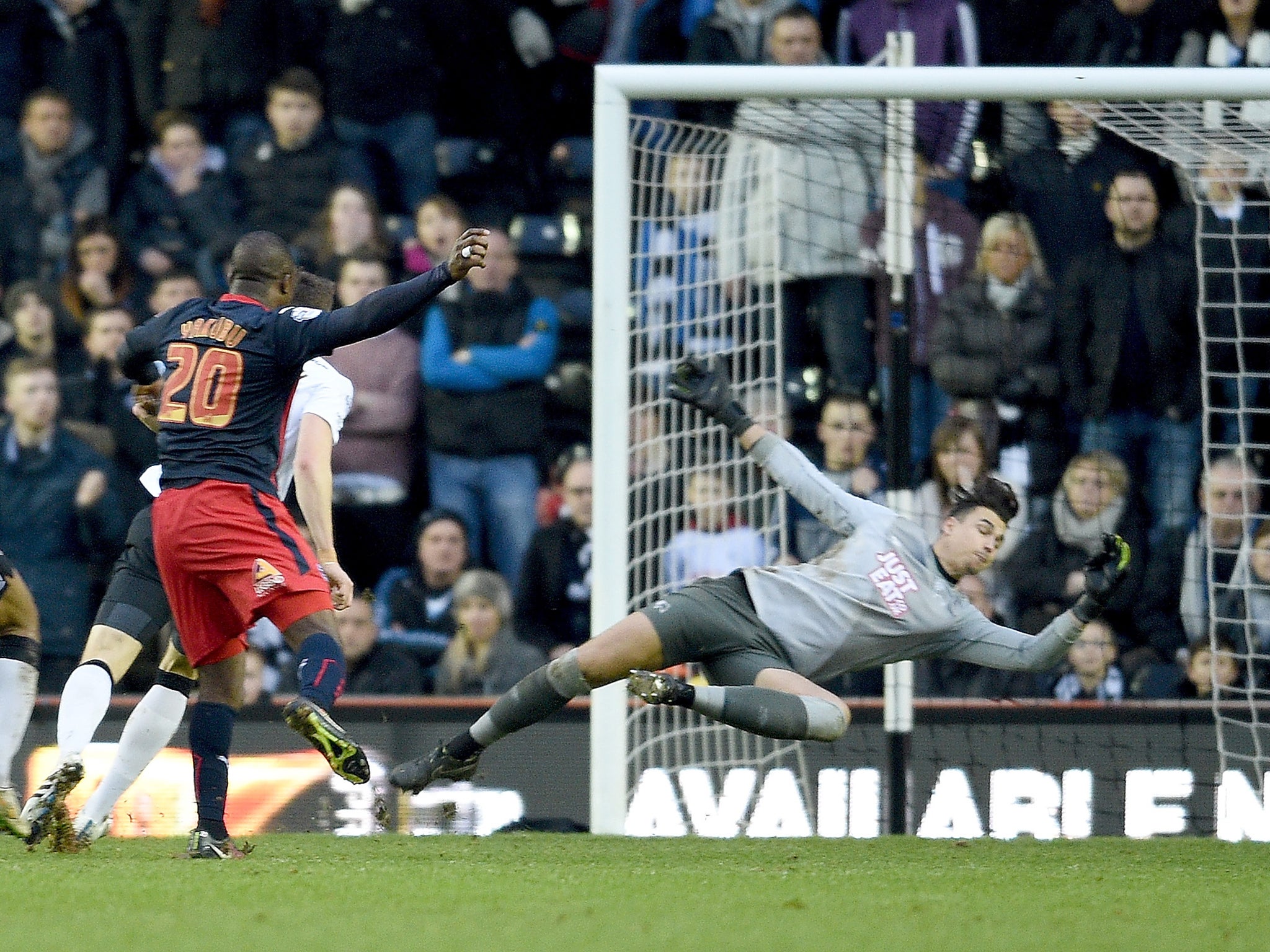 Yakubu finds the back of the net for Reading