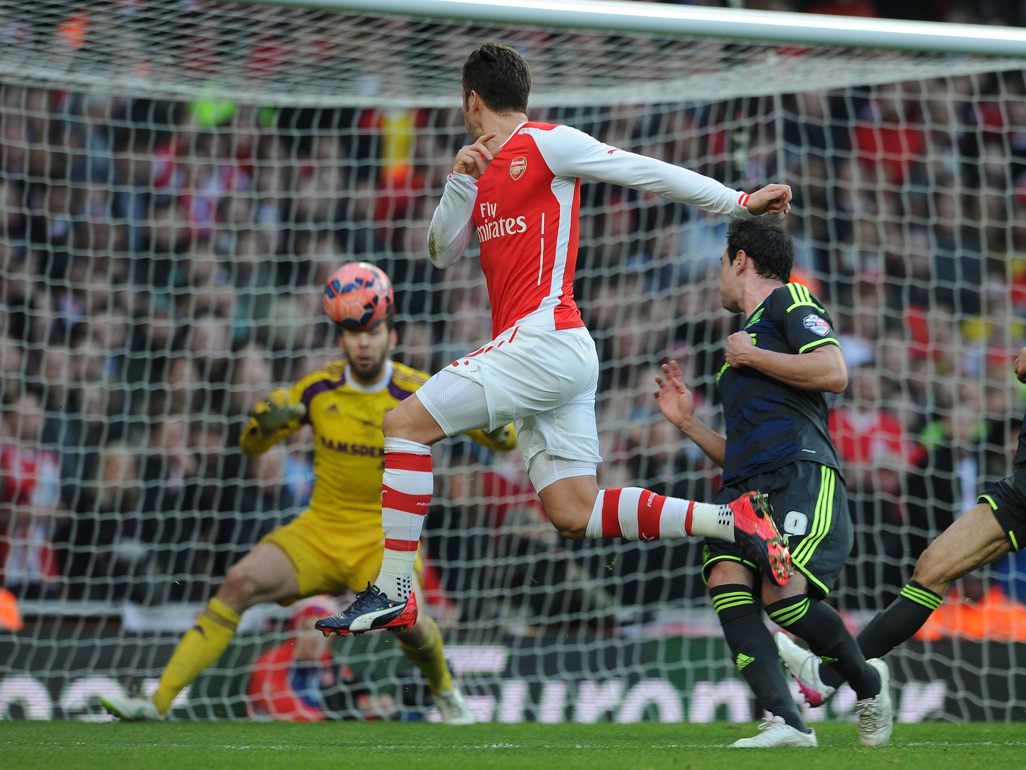 Olivier Giroud scores his second of the game