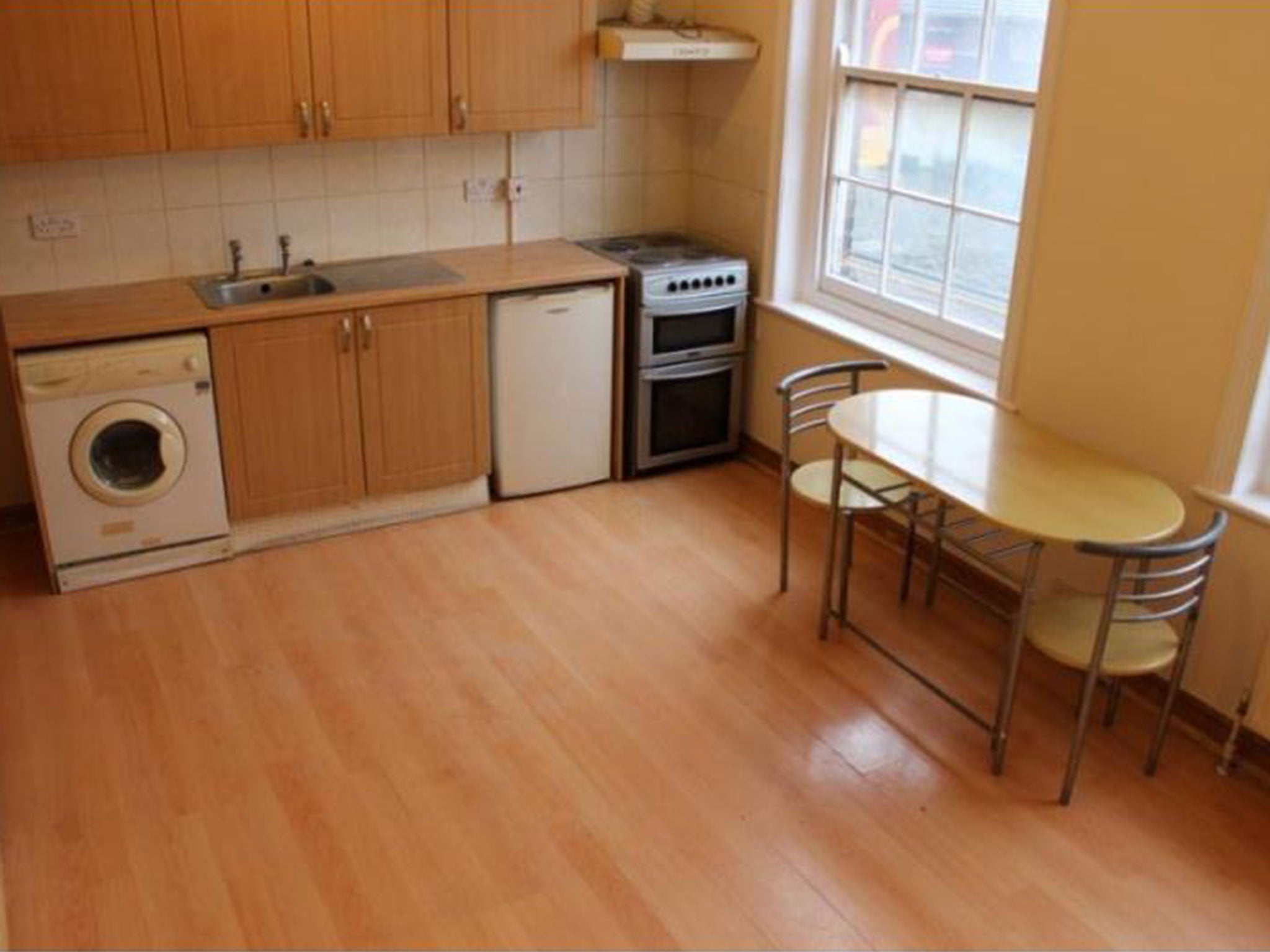 Another flat to rent in Ealing